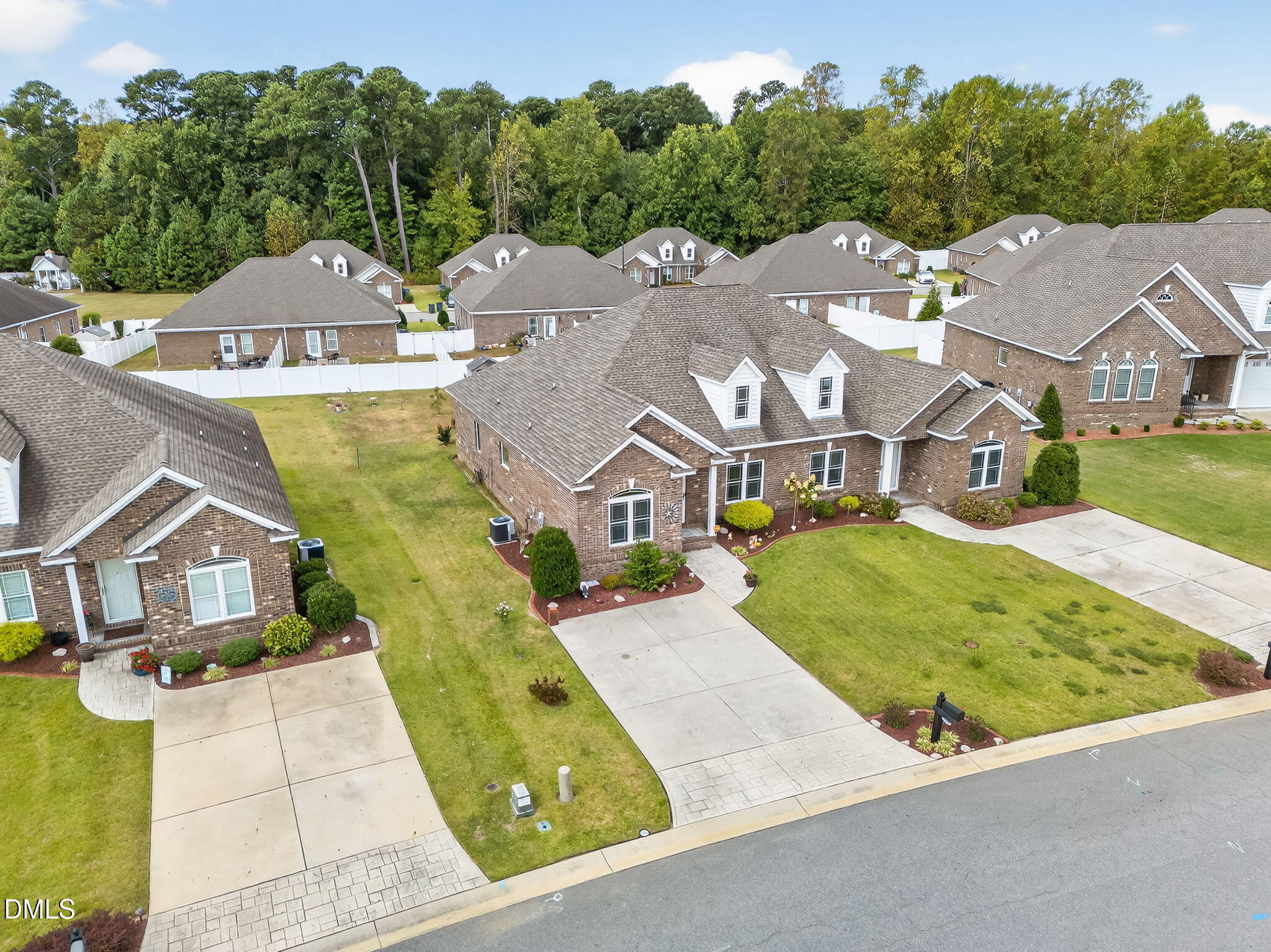 128 Bridgeport Court