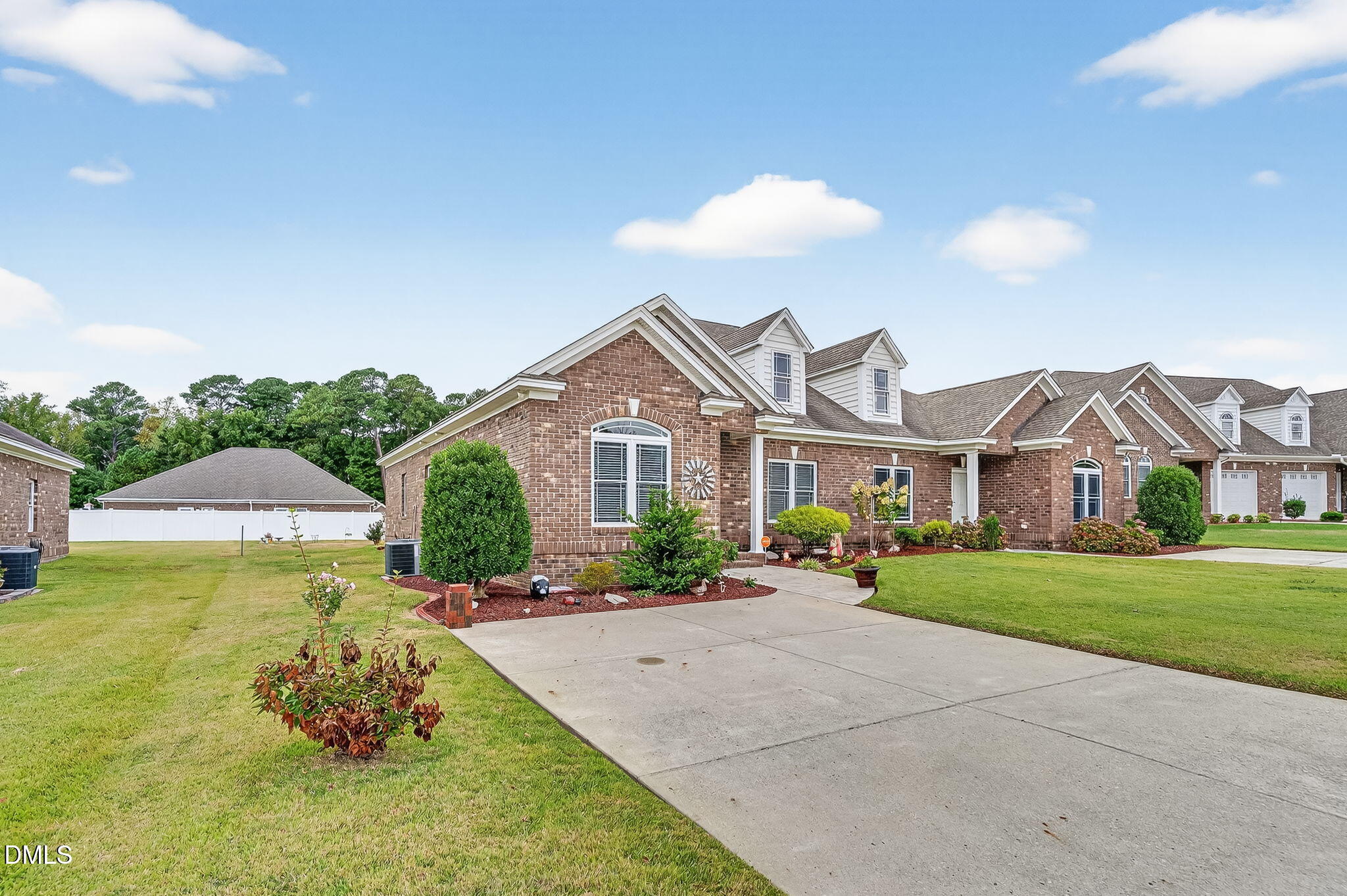 128 Bridgeport Court
