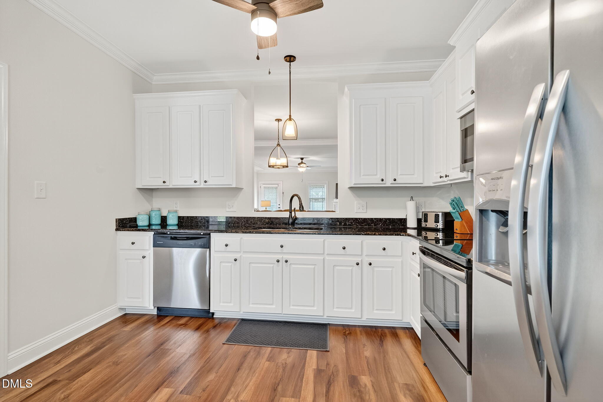 128 Bridgeport Court