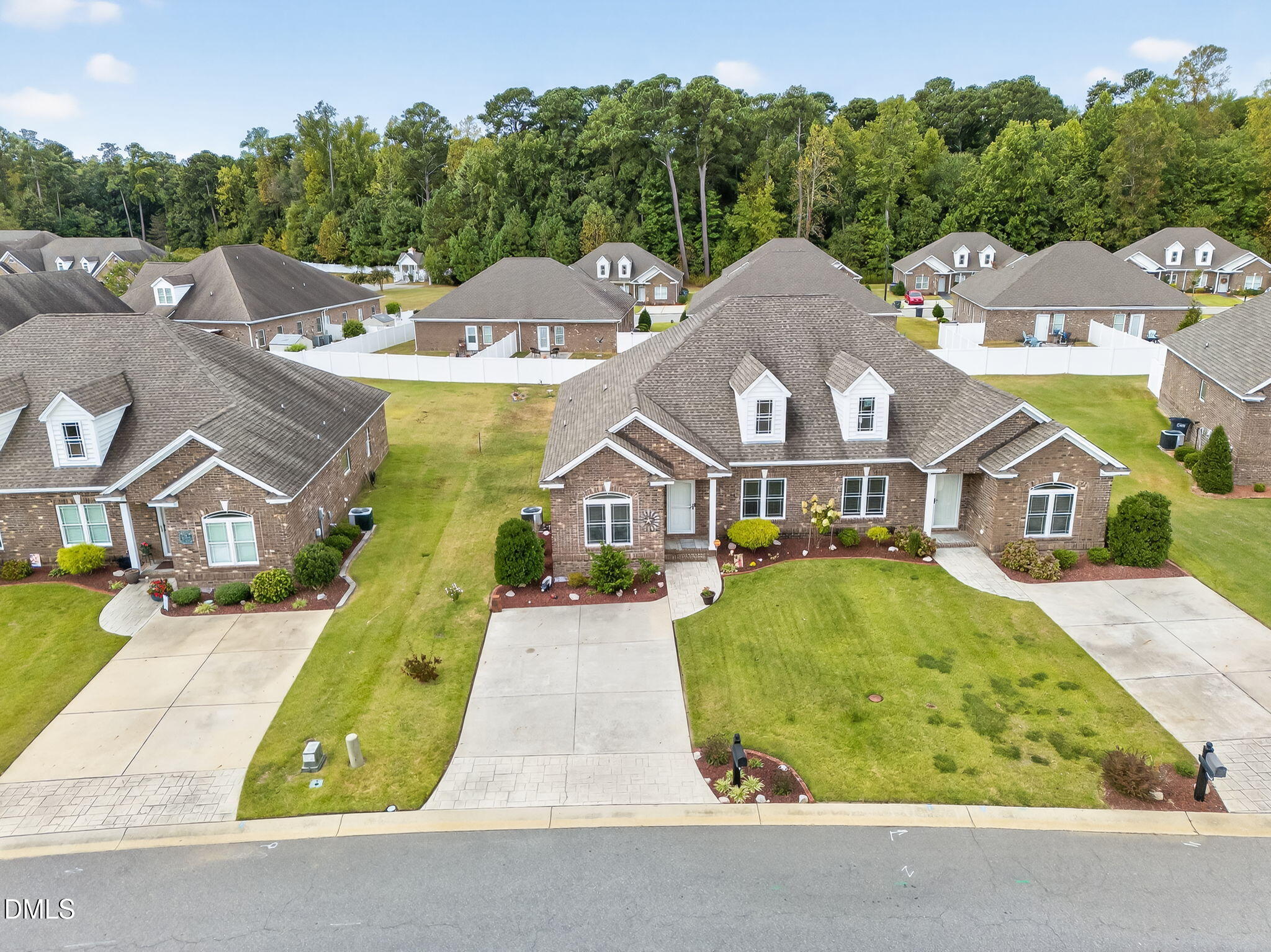 128 Bridgeport Court