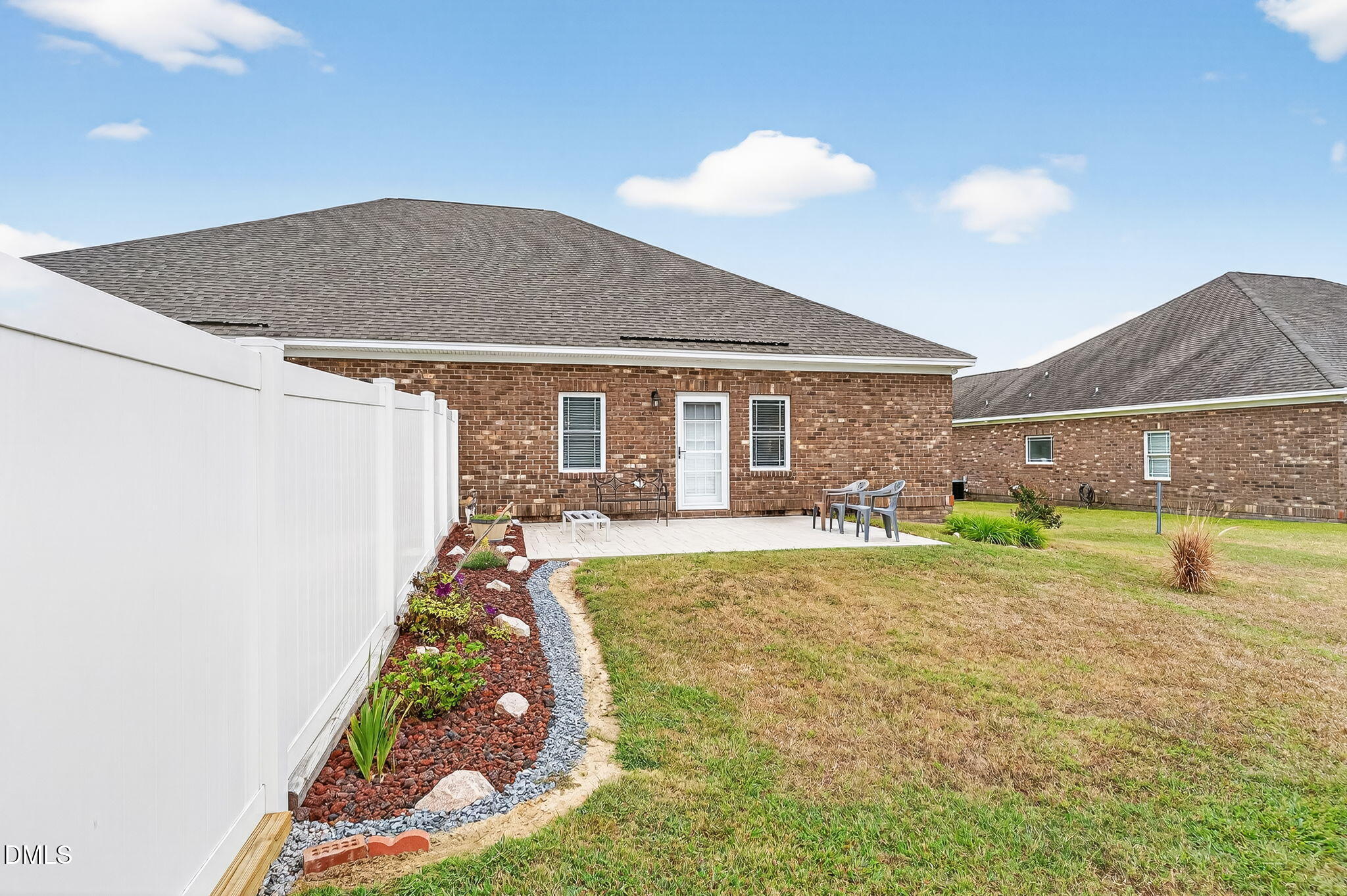 128 Bridgeport Court