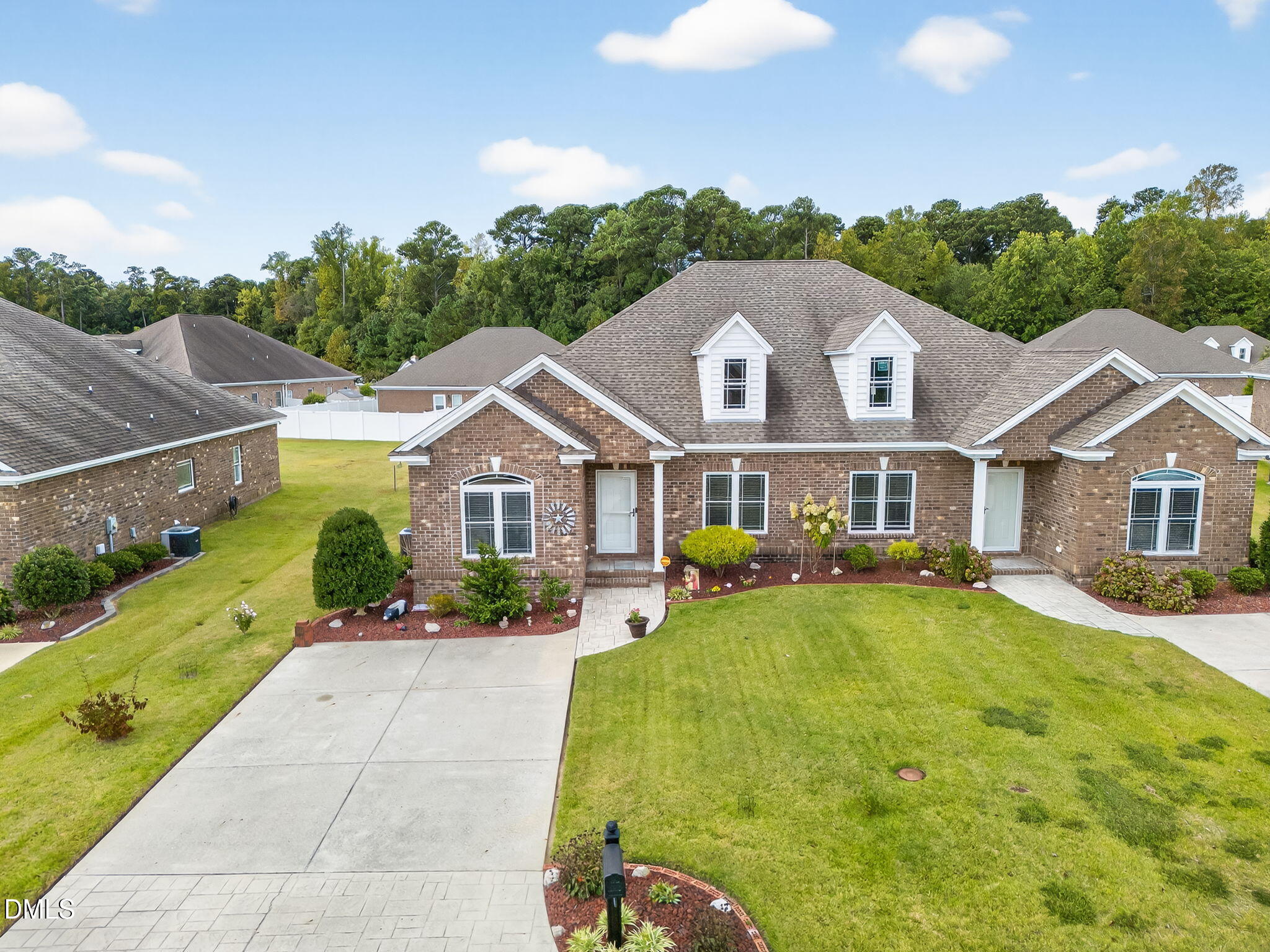 128 Bridgeport Court