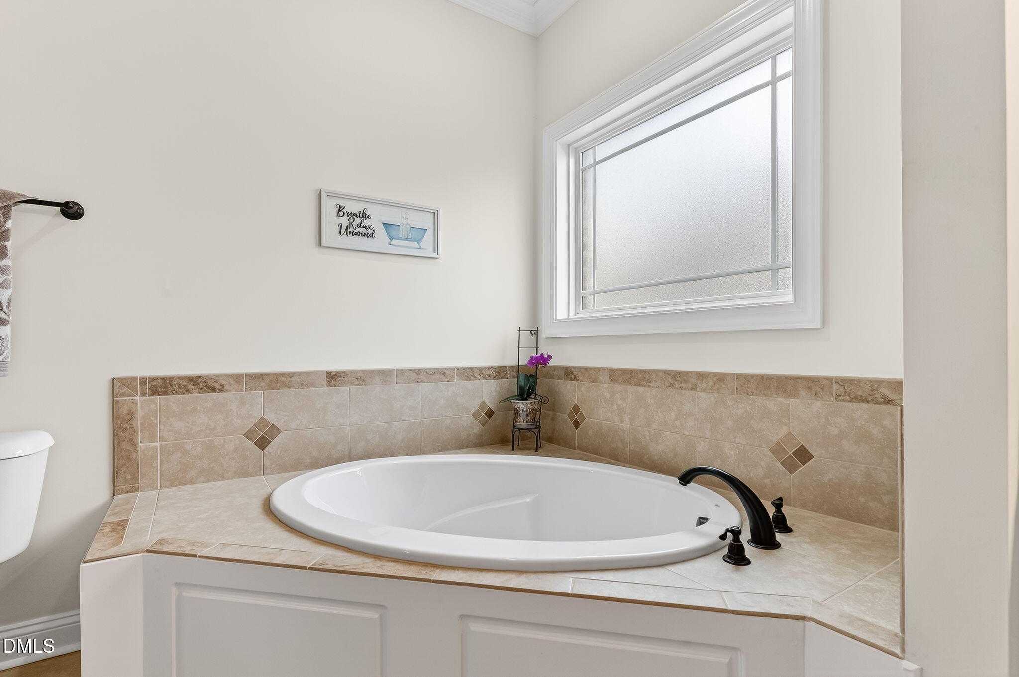 128 Bridgeport Court