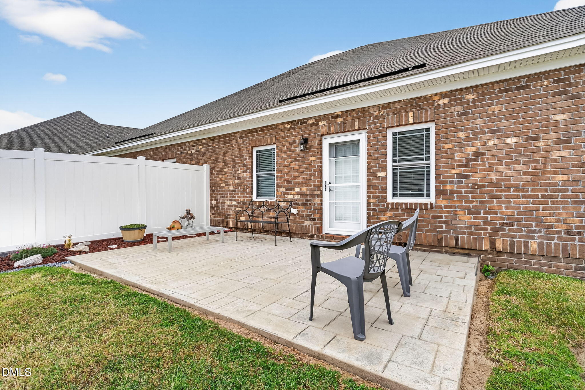 128 Bridgeport Court