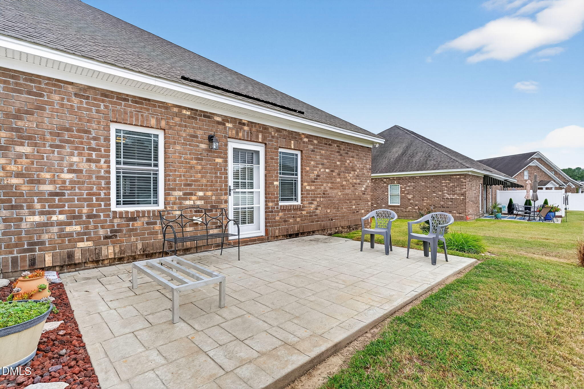 128 Bridgeport Court