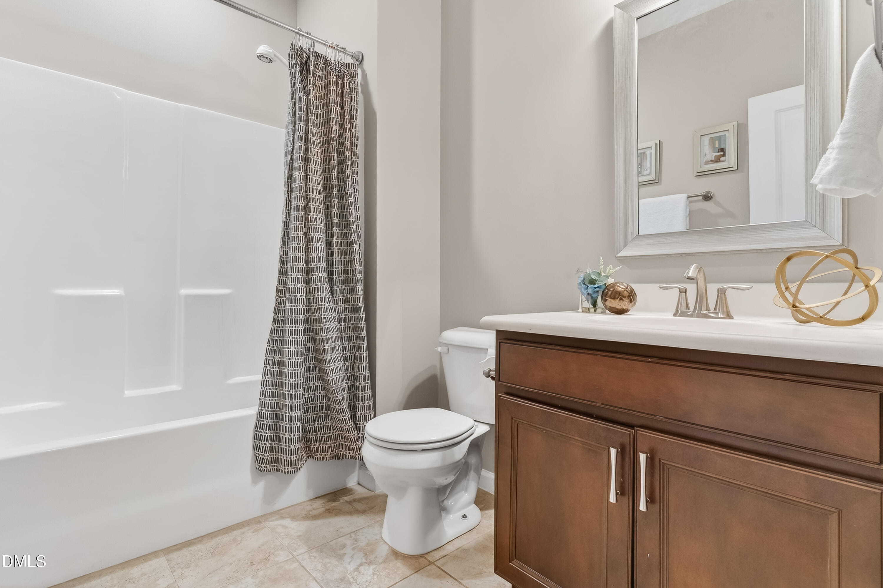 532 Cristobal Street