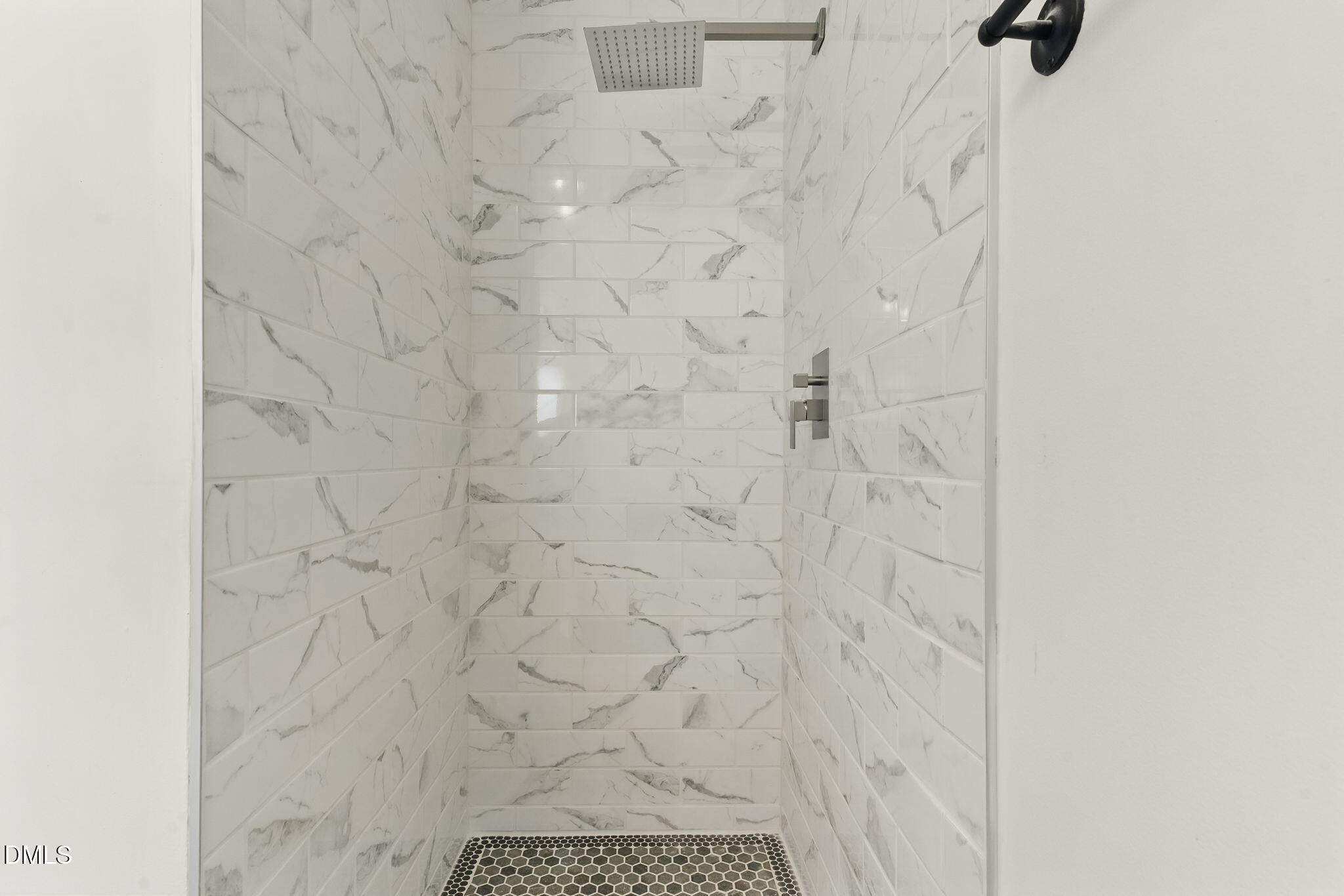 4905 Knightsbridge Way