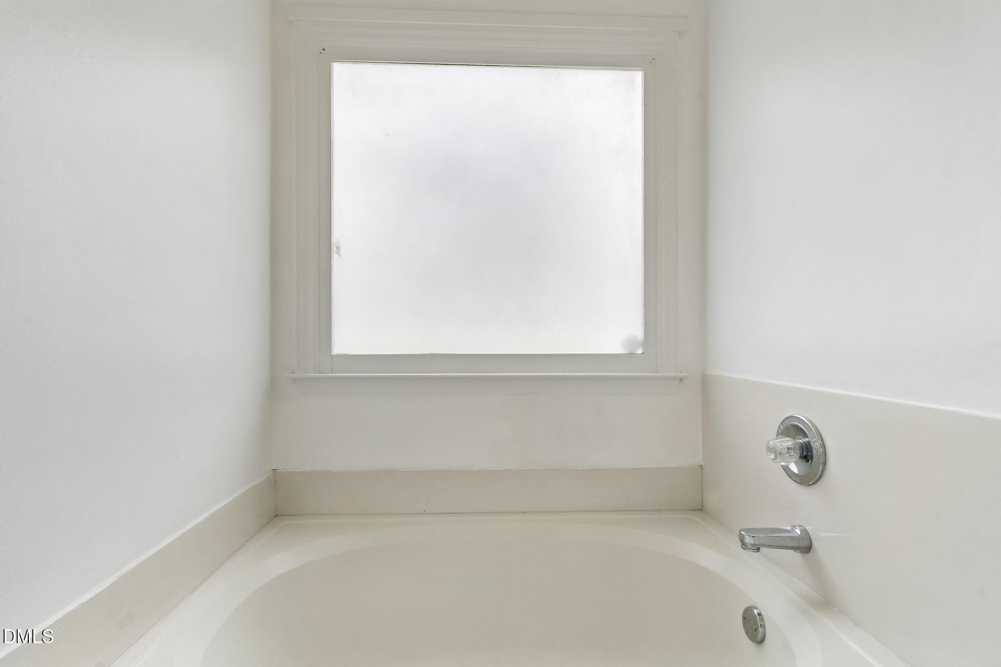 4905 Knightsbridge Way