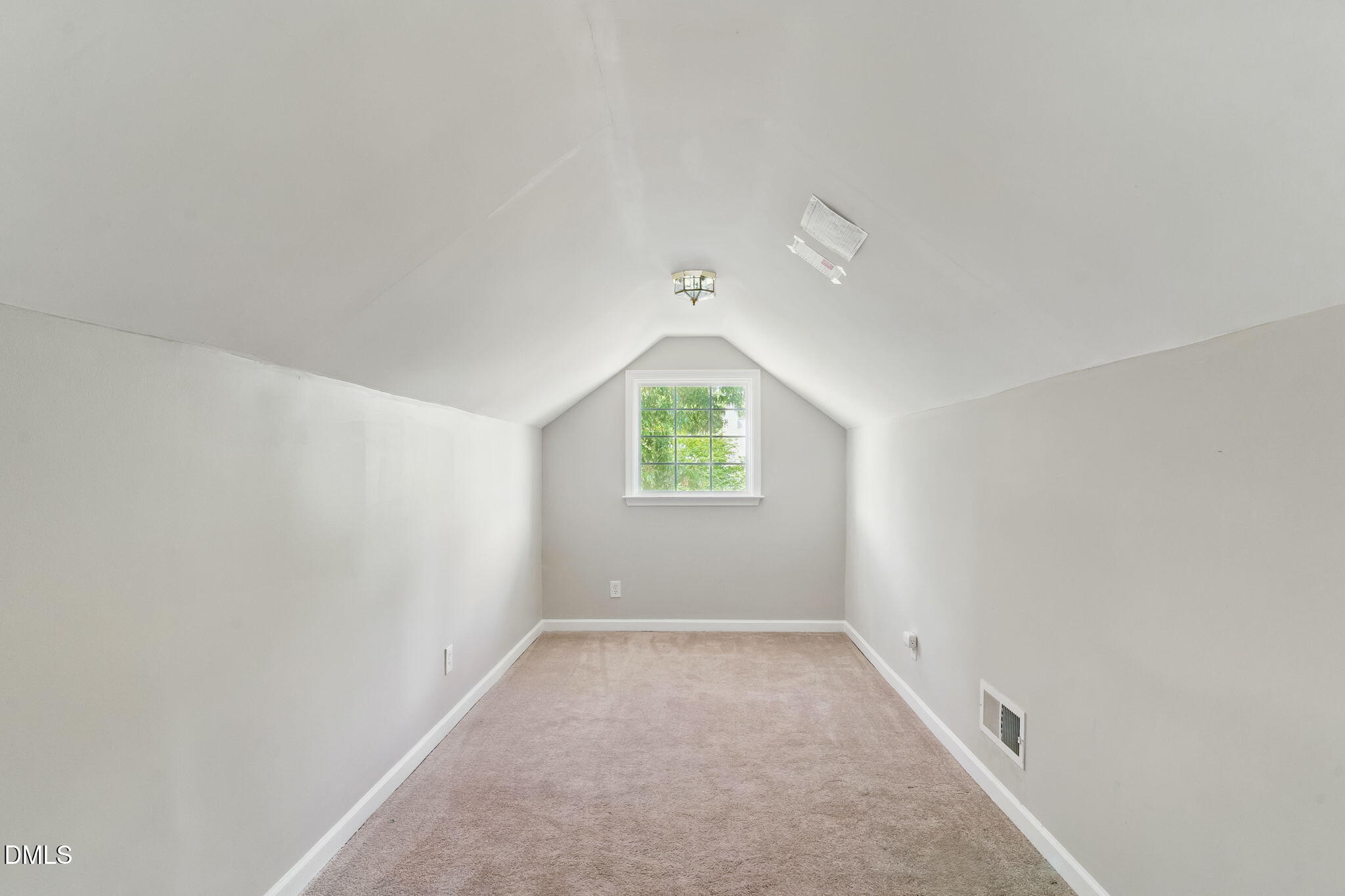 4905 Knightsbridge Way