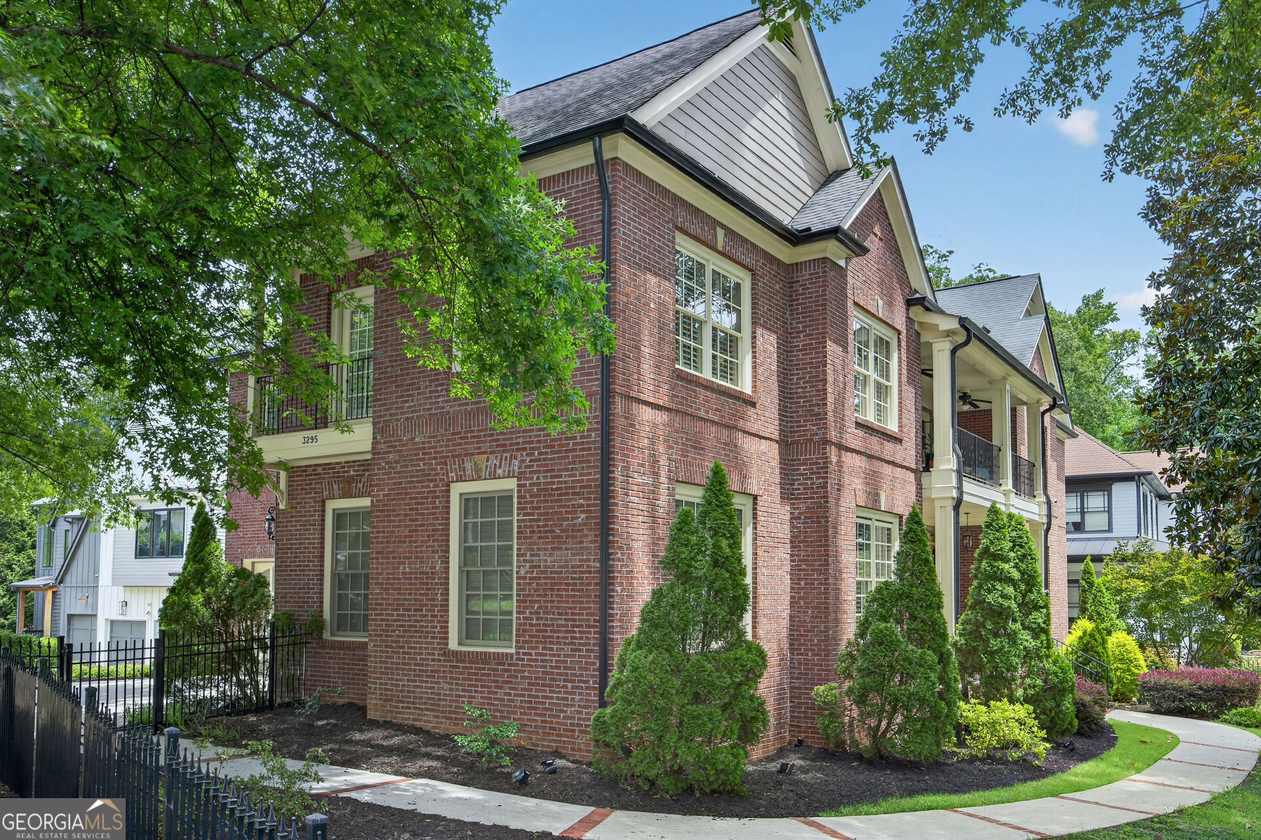 3295 Osborne Road NE