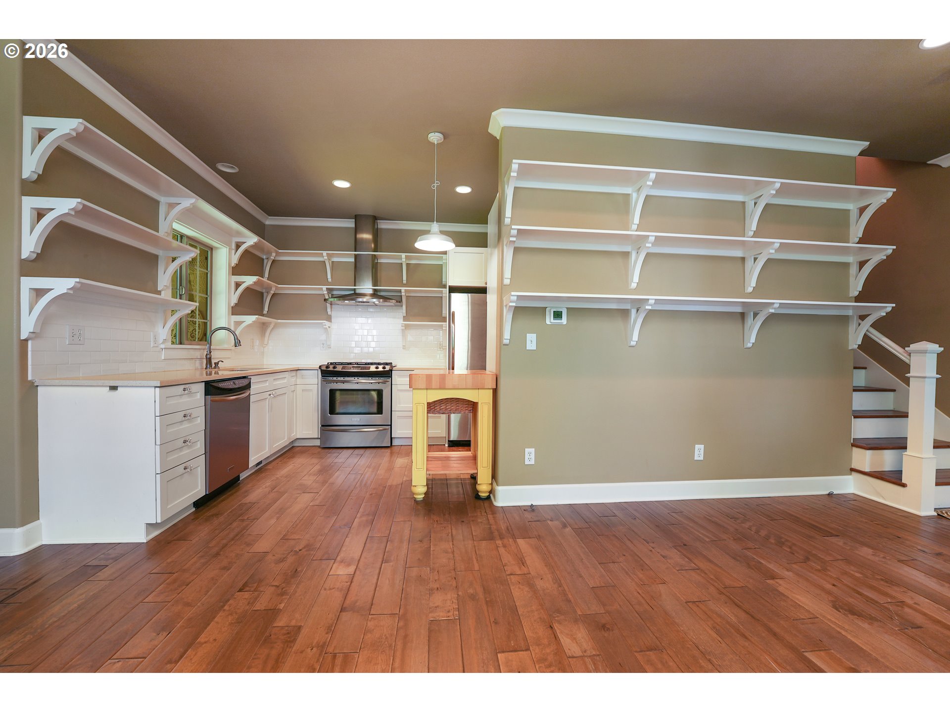 12894 BOONES FERRY RD
