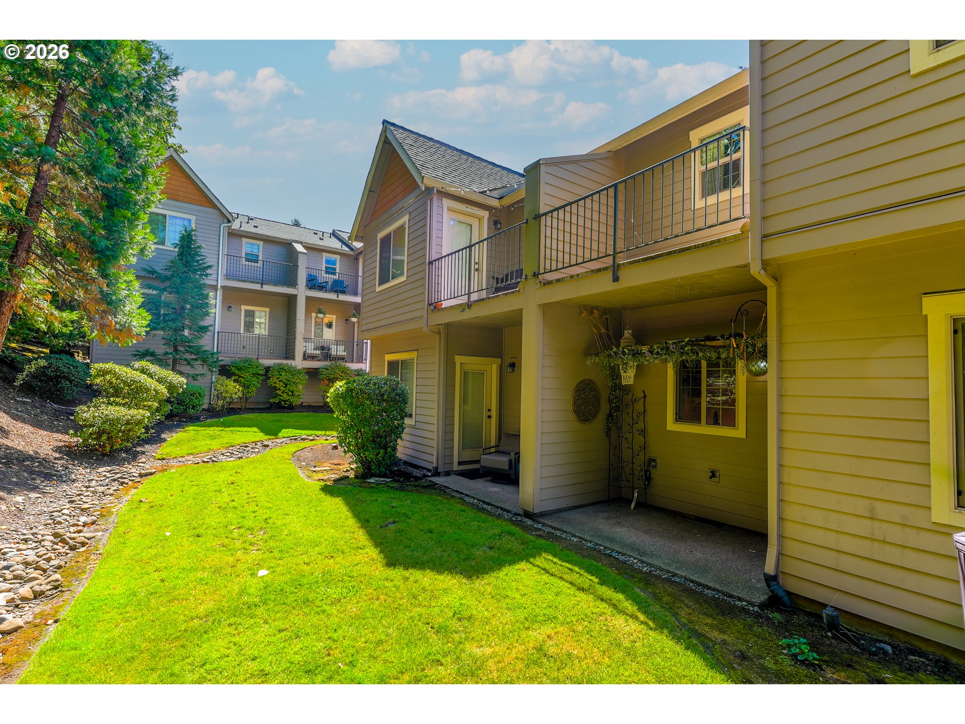 12894 BOONES FERRY RD