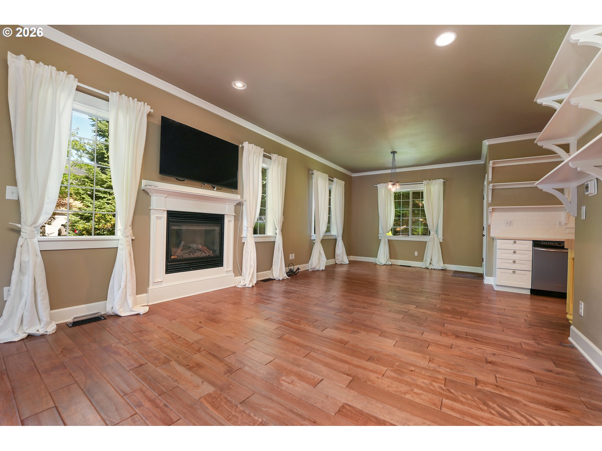 12894 BOONES FERRY RD