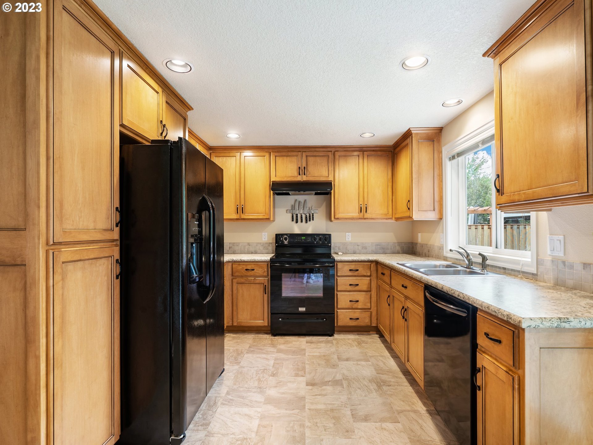 1372 SE 70TH AVE