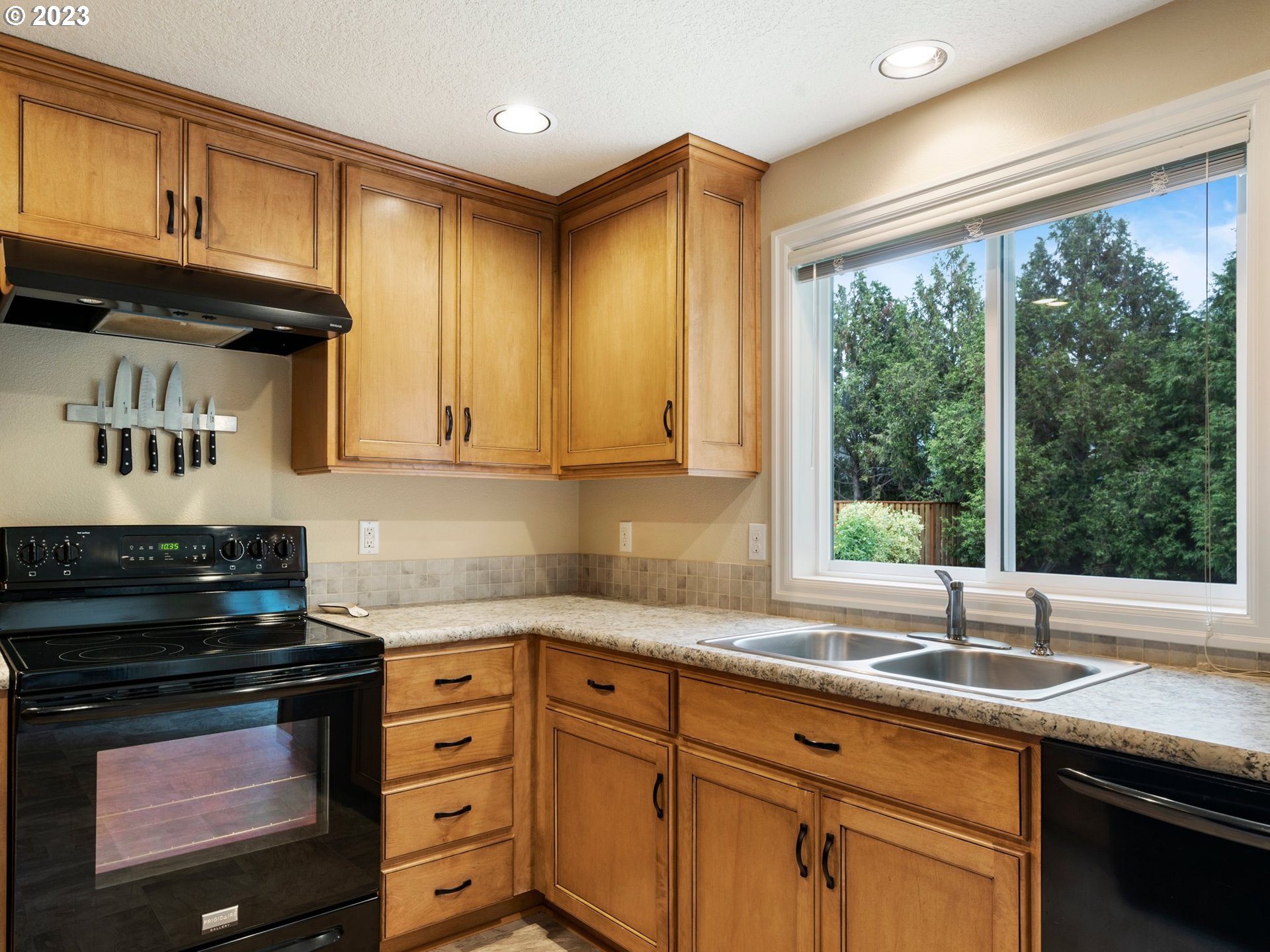 1372 SE 70TH AVE