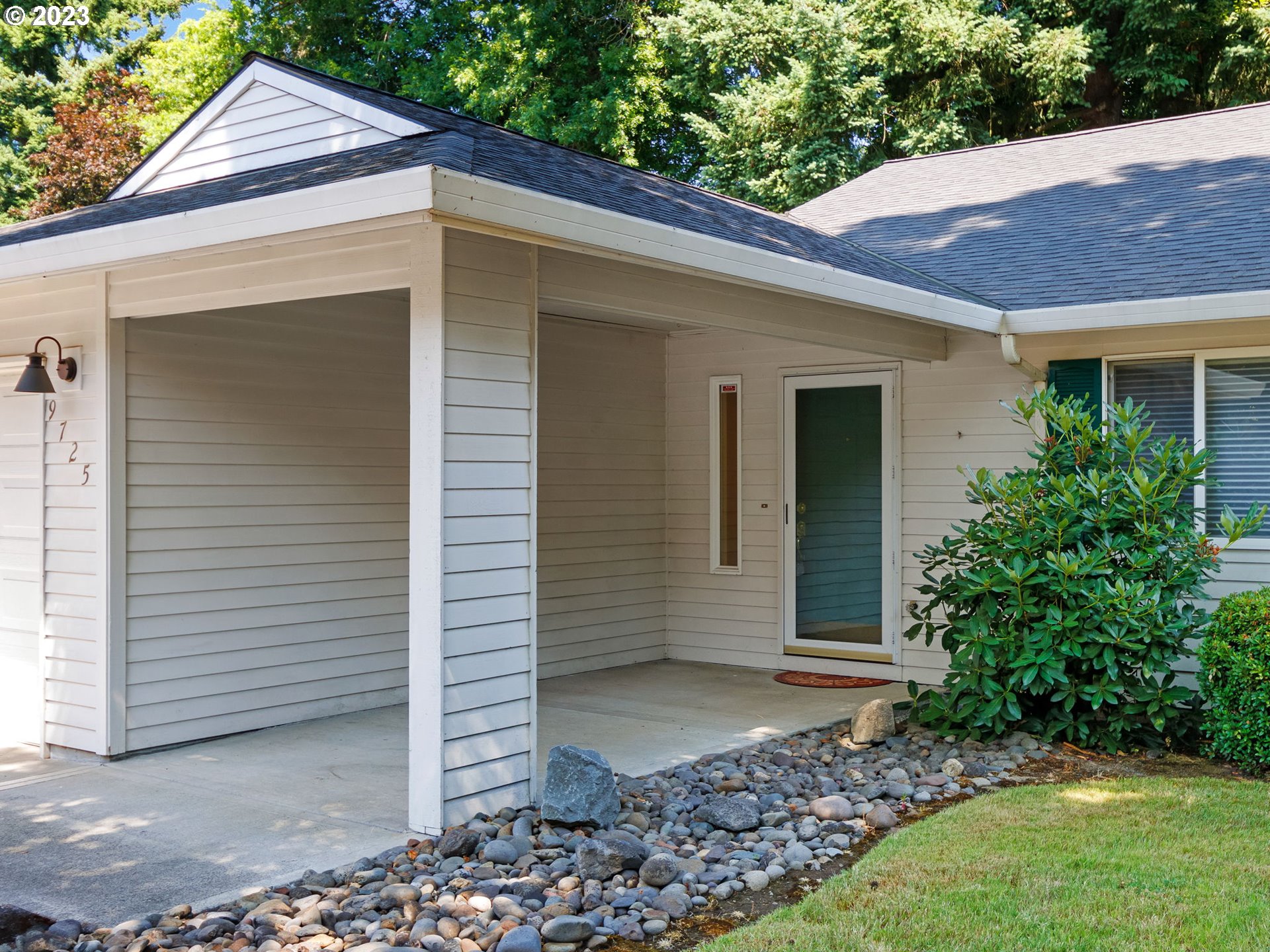 9725 SW TUALATIN RD