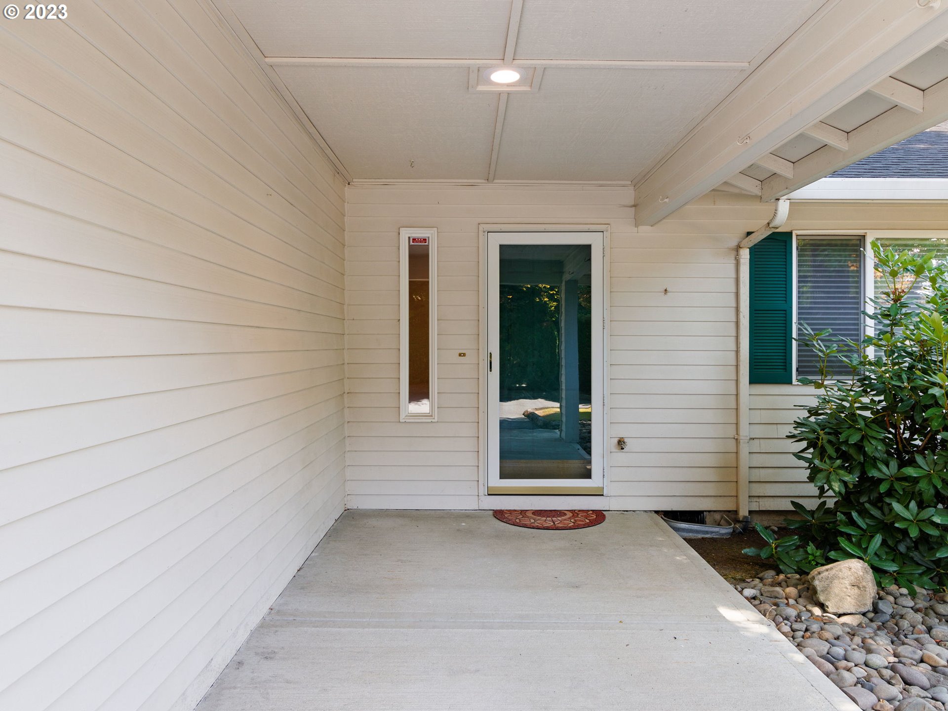 9725 SW TUALATIN RD