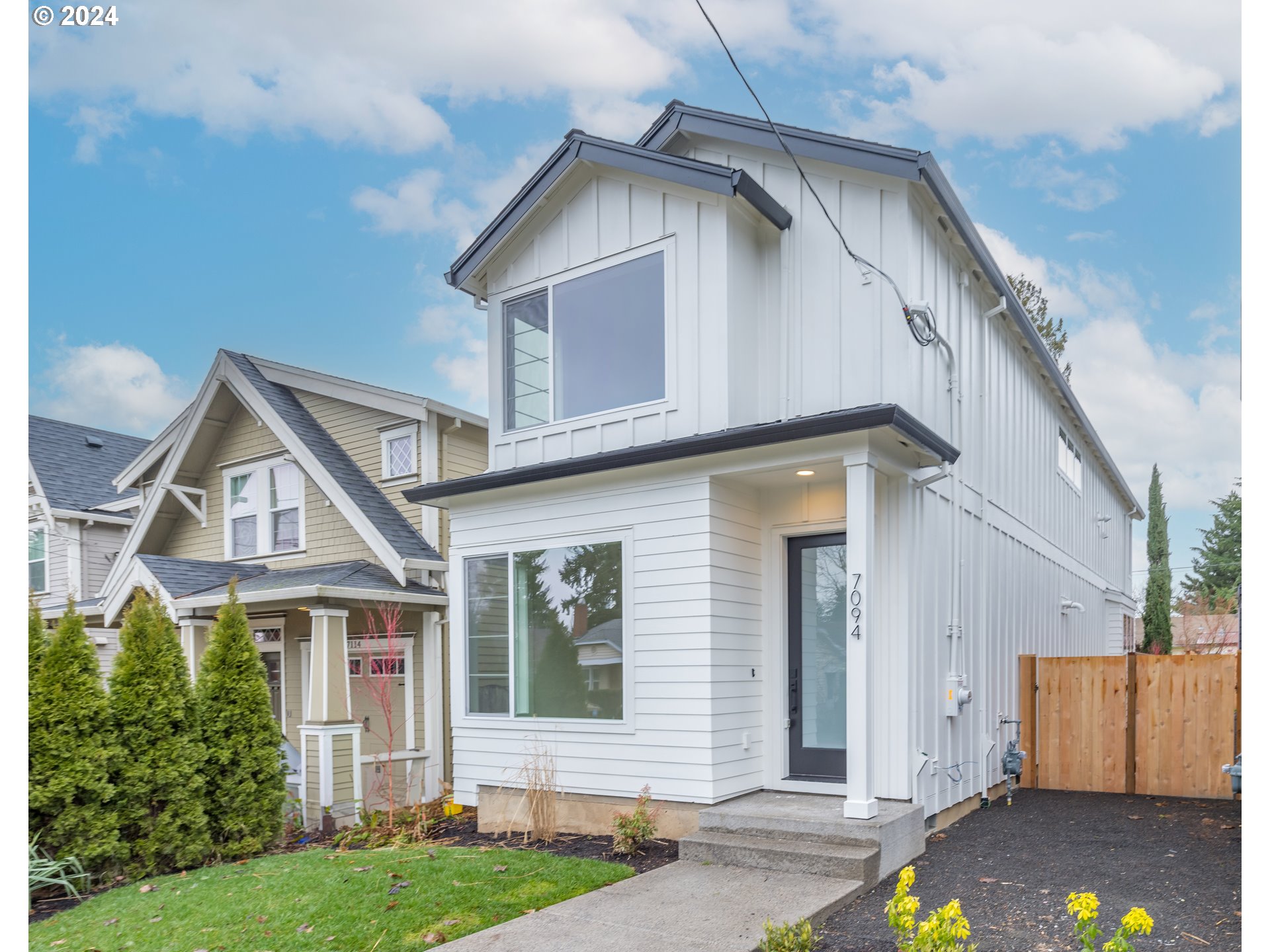 7094 N OMAHA AVE
