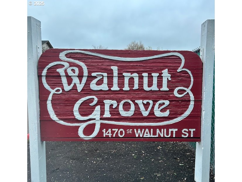 1470 SE WALNUT ST 206