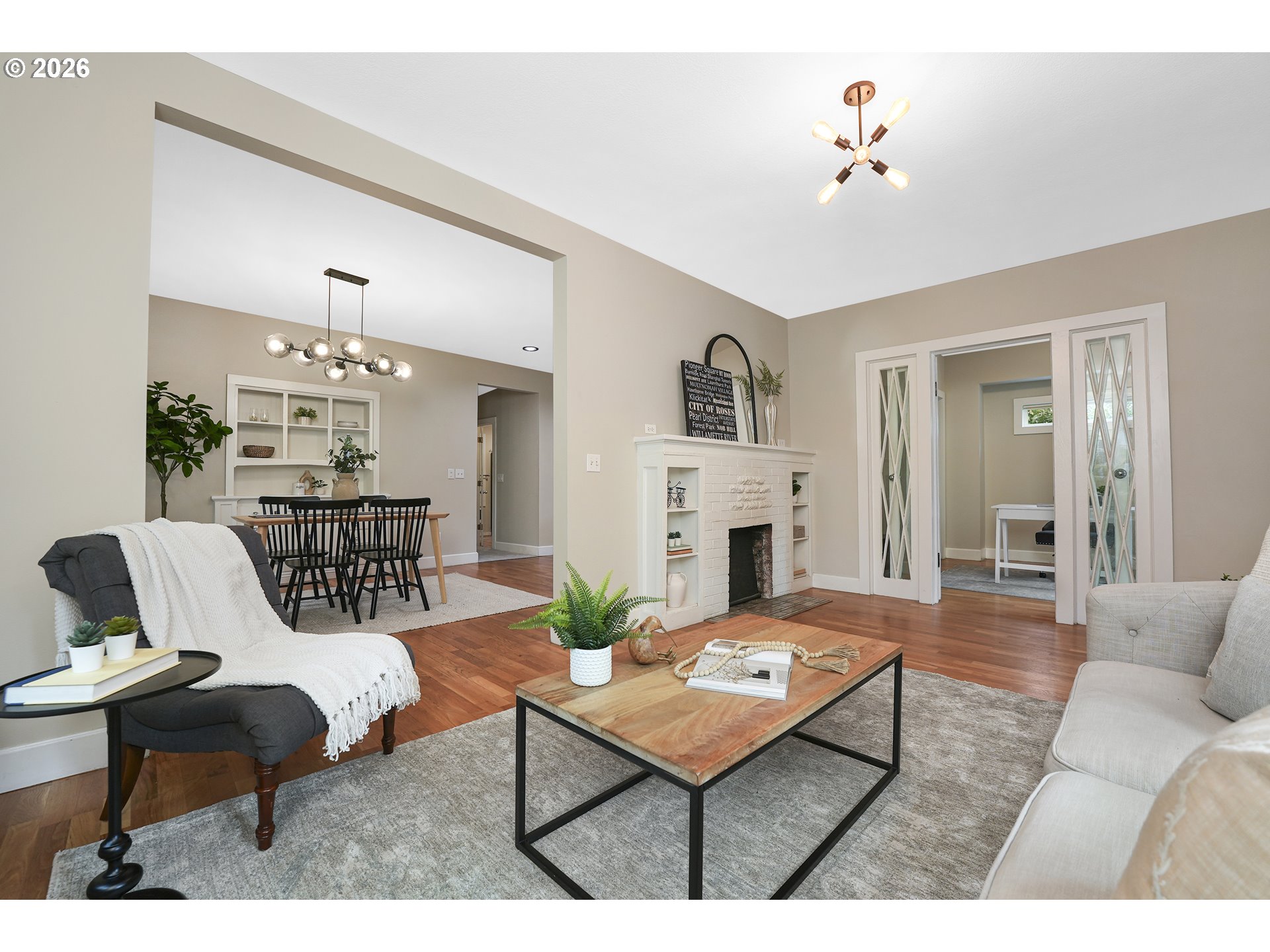 1617 SW BROADWAY DR