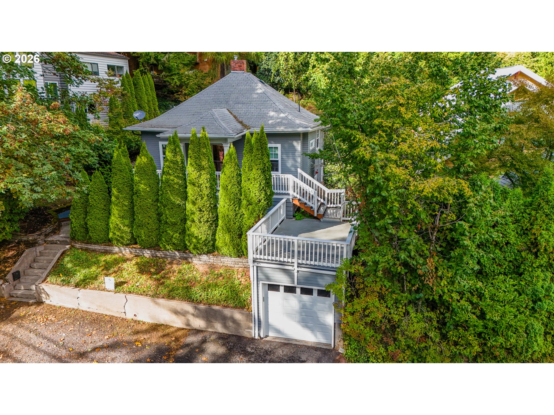1617 SW BROADWAY DR