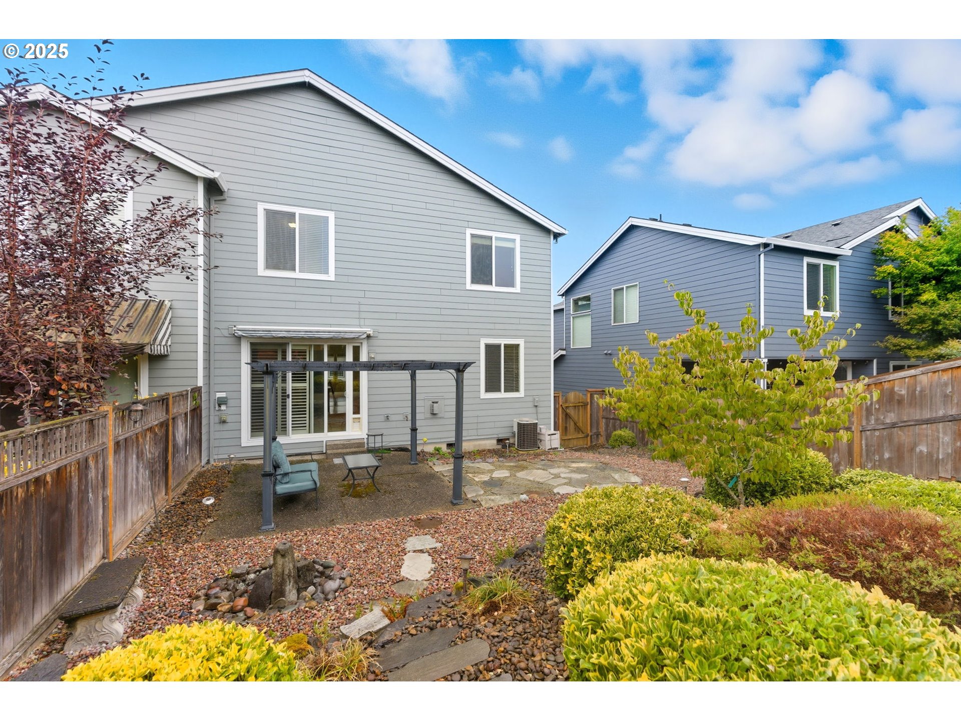 15900 SW Snowy Owl LN