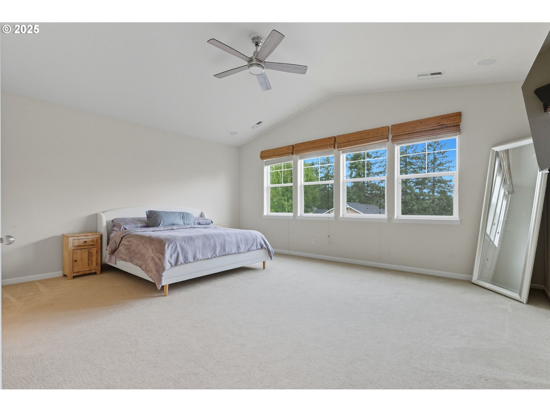 15900 SW Snowy Owl LN
