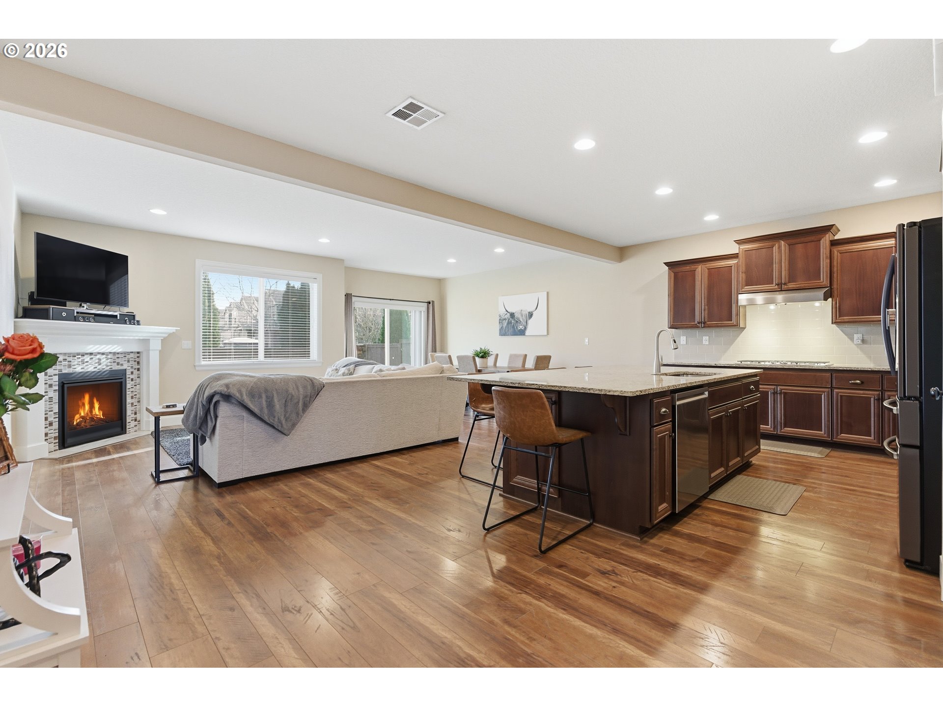 3750 SE MCKENZIE AVE