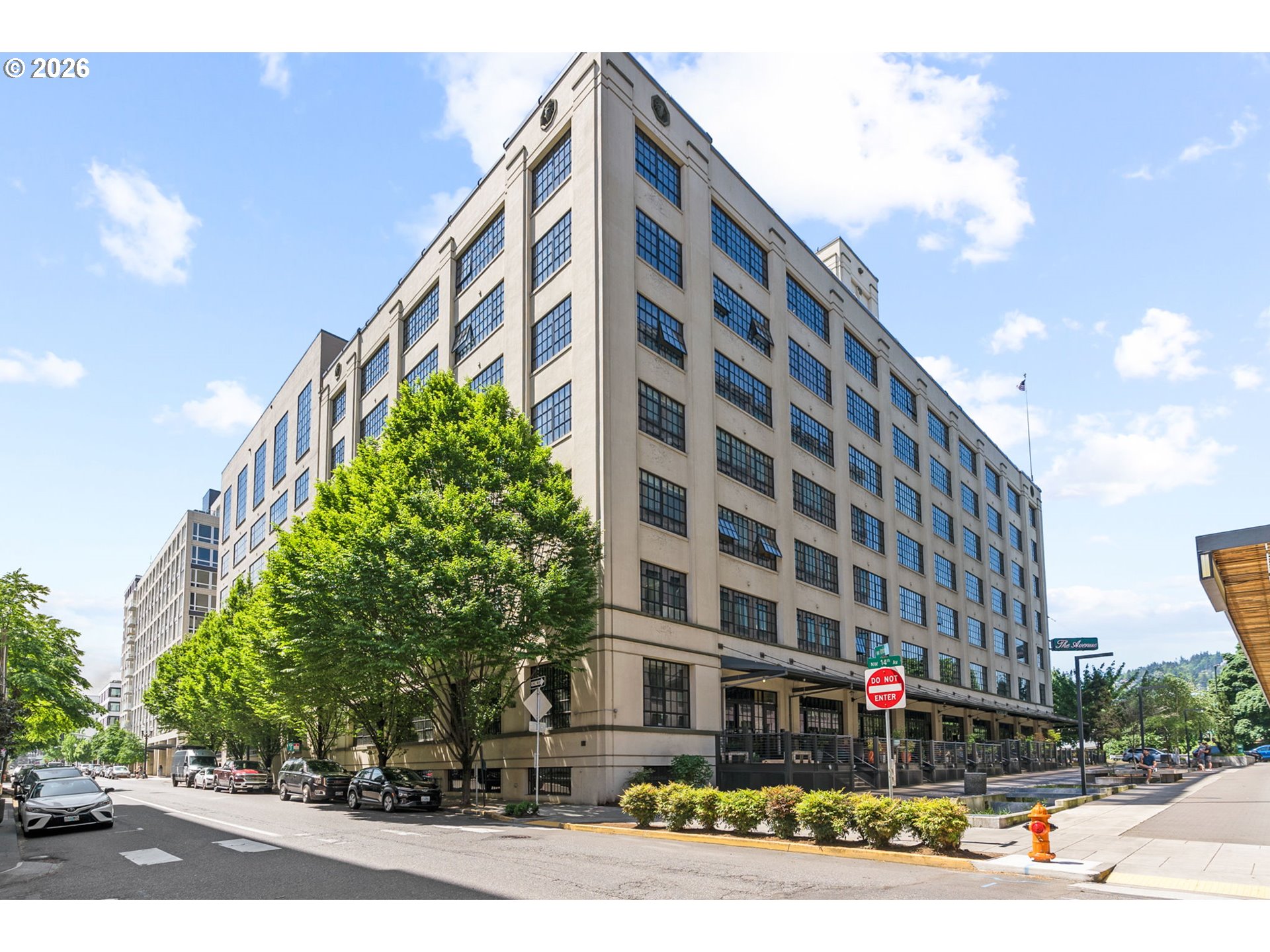 1400 NW Irving ST 730