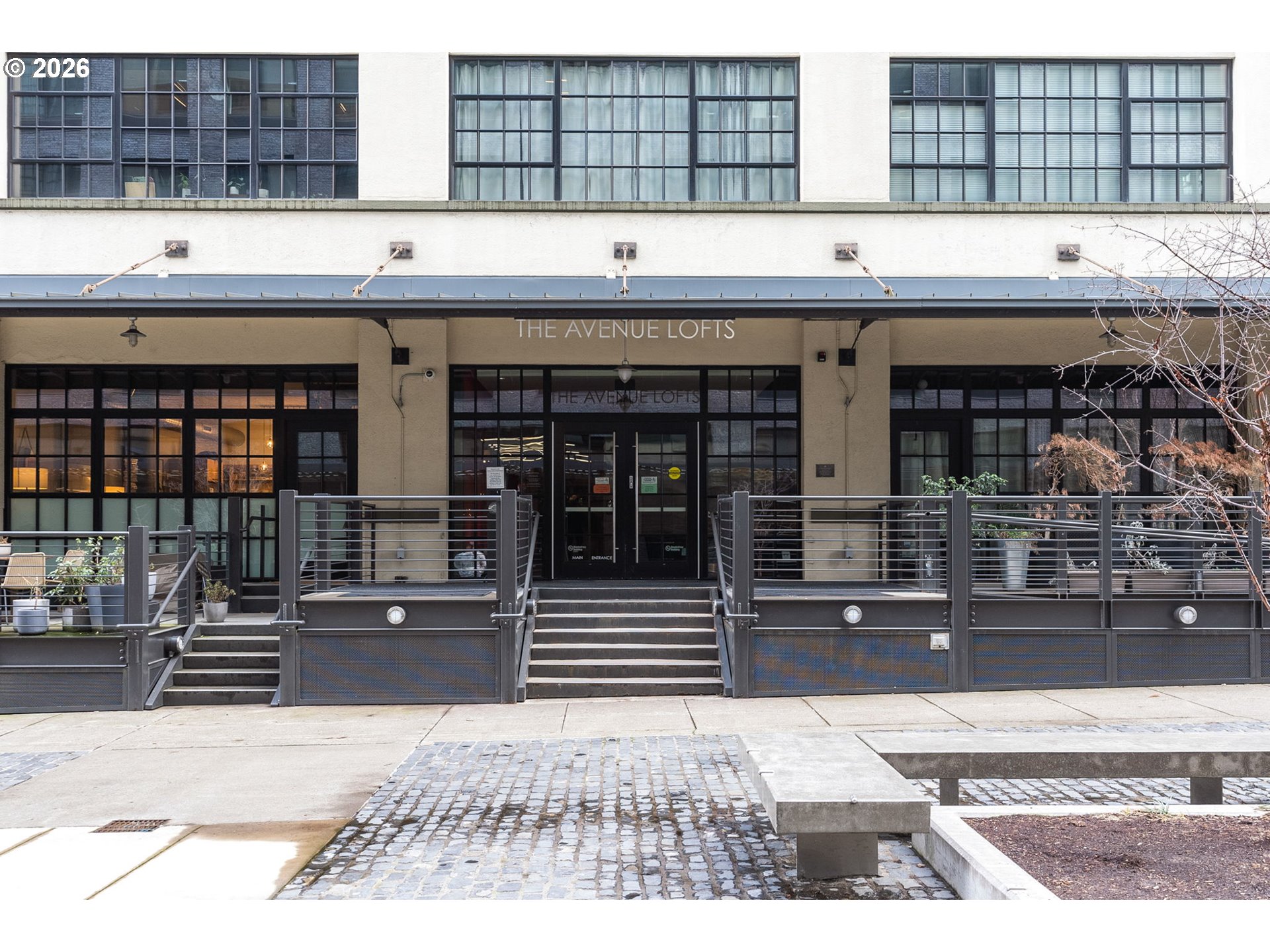 1400 NW Irving ST 730