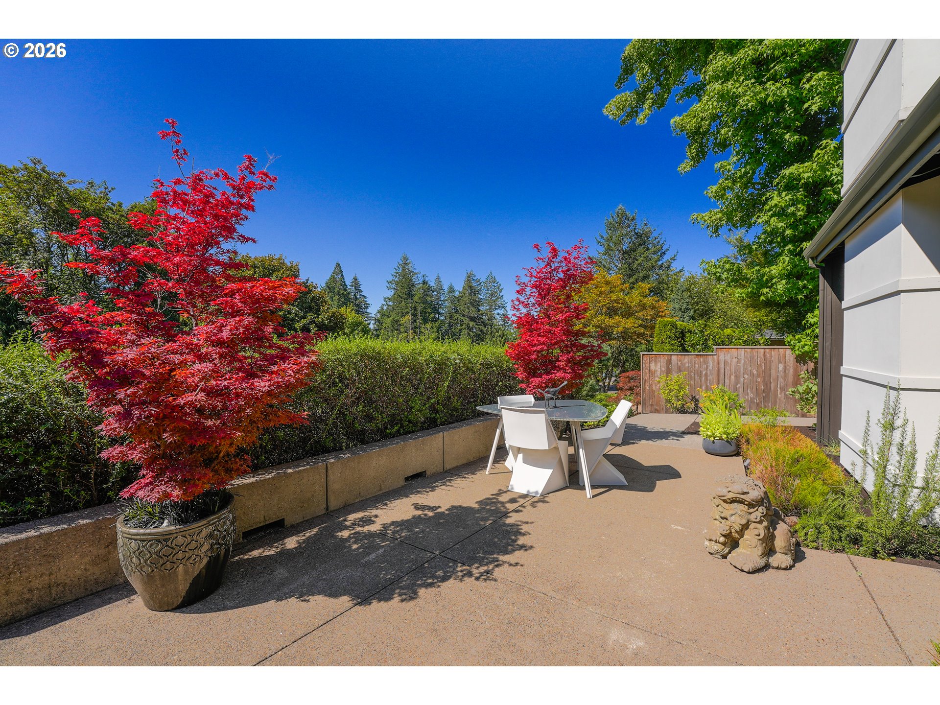3753 SW LYLE CT