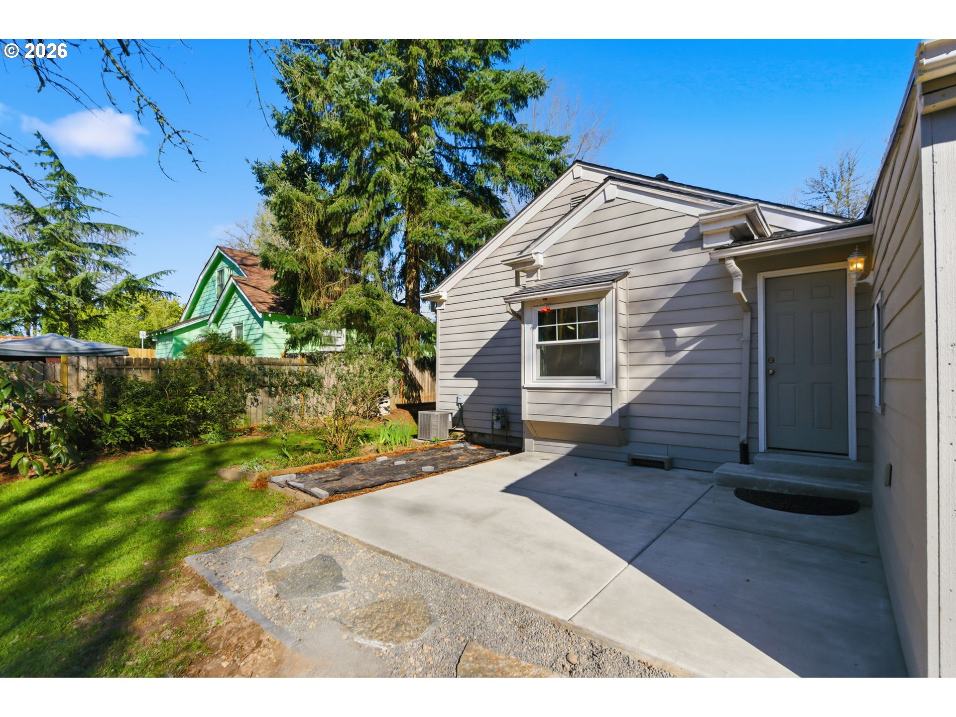 2310 SW DOLPH CT