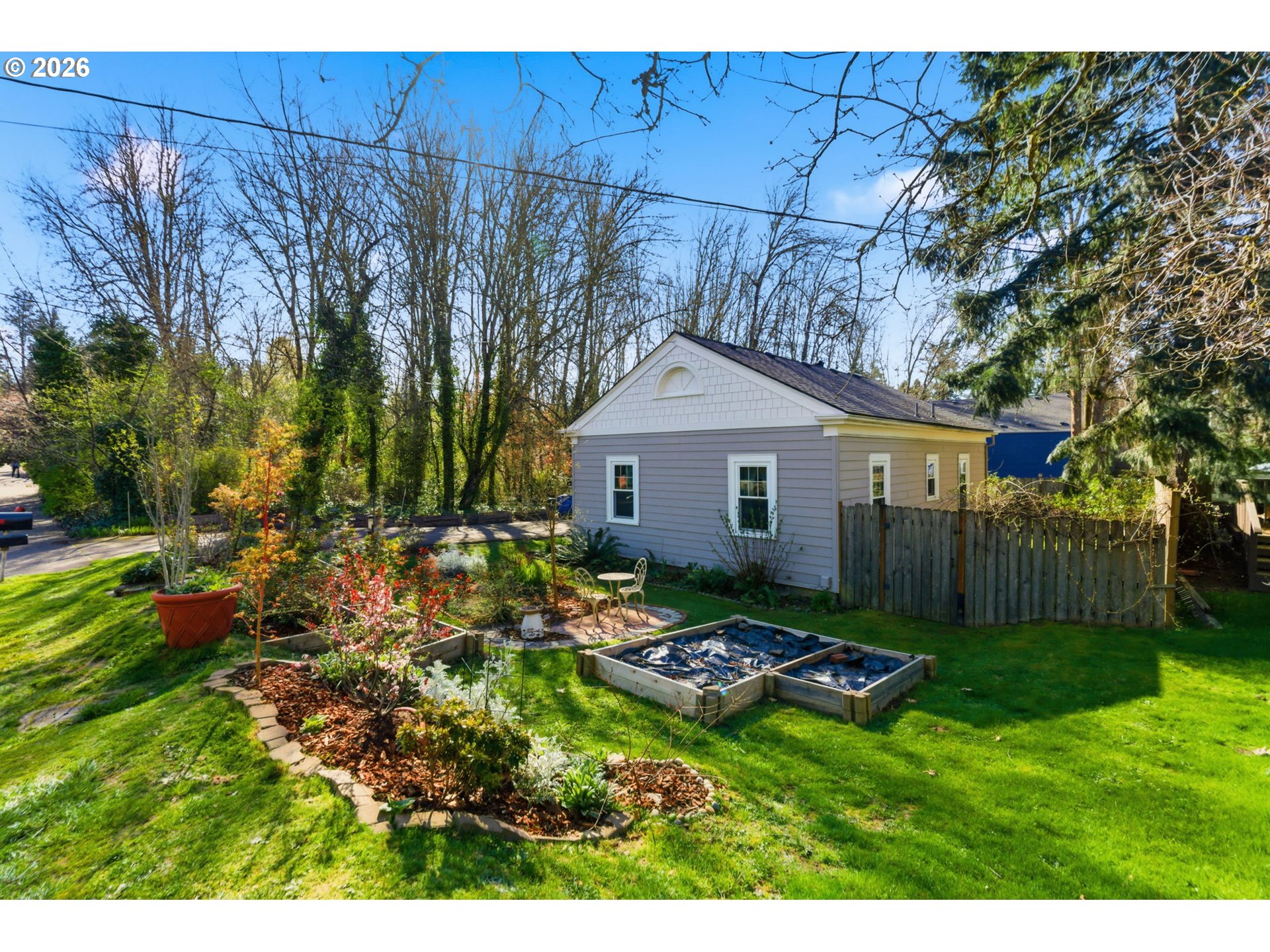 2310 SW DOLPH CT