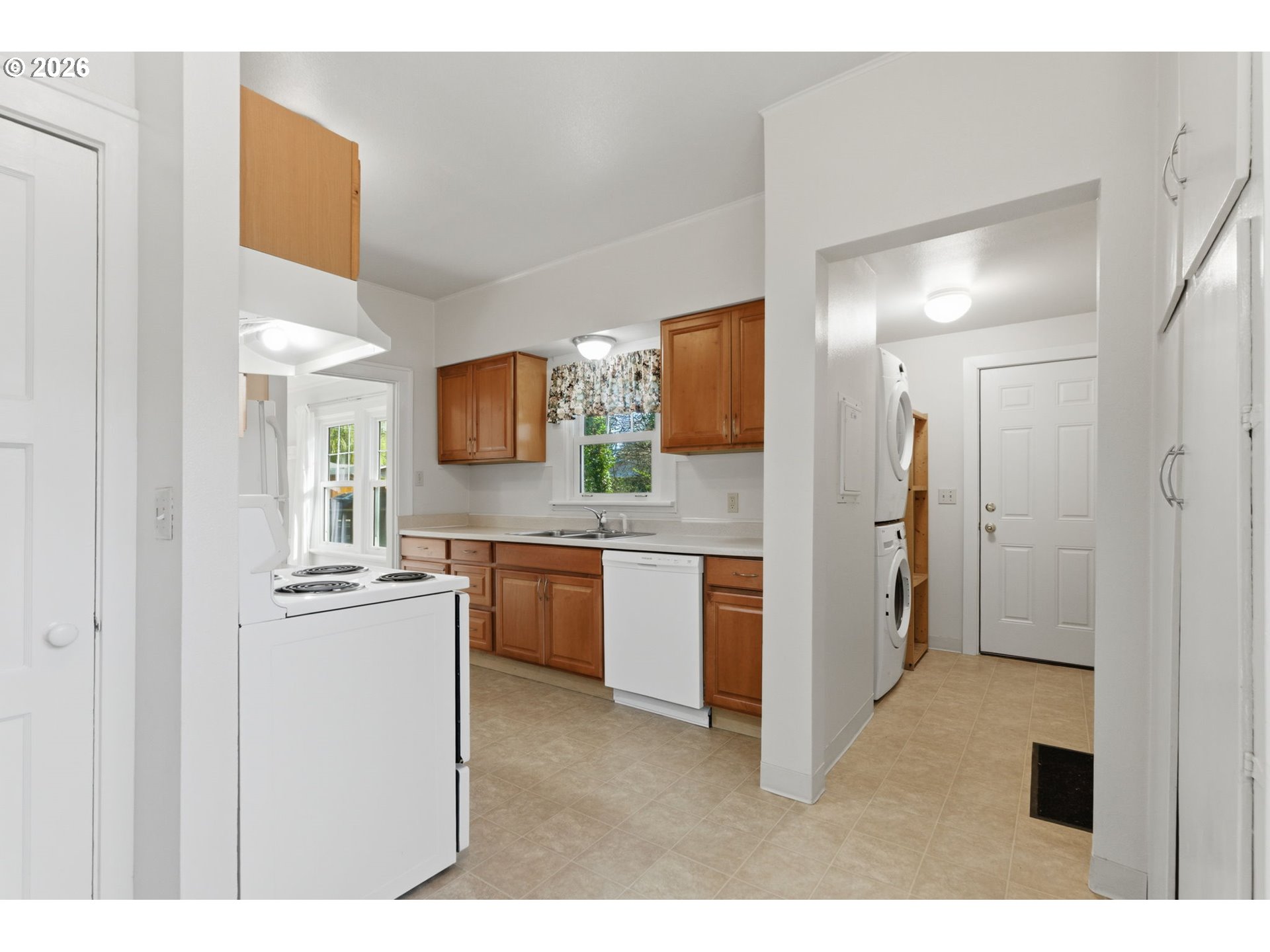2310 SW DOLPH CT