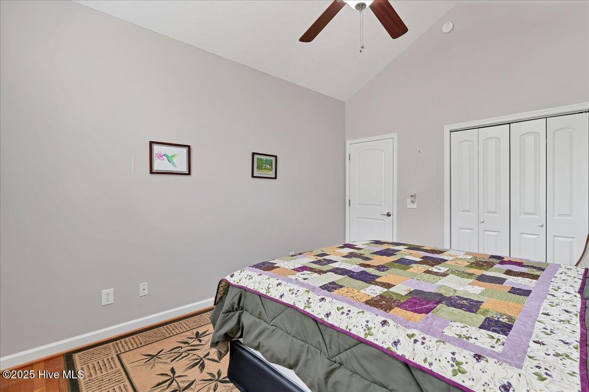 150 Kingswood Circle