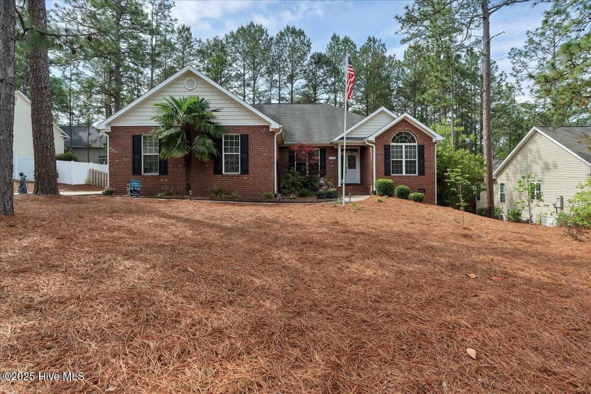 150 Kingswood Circle