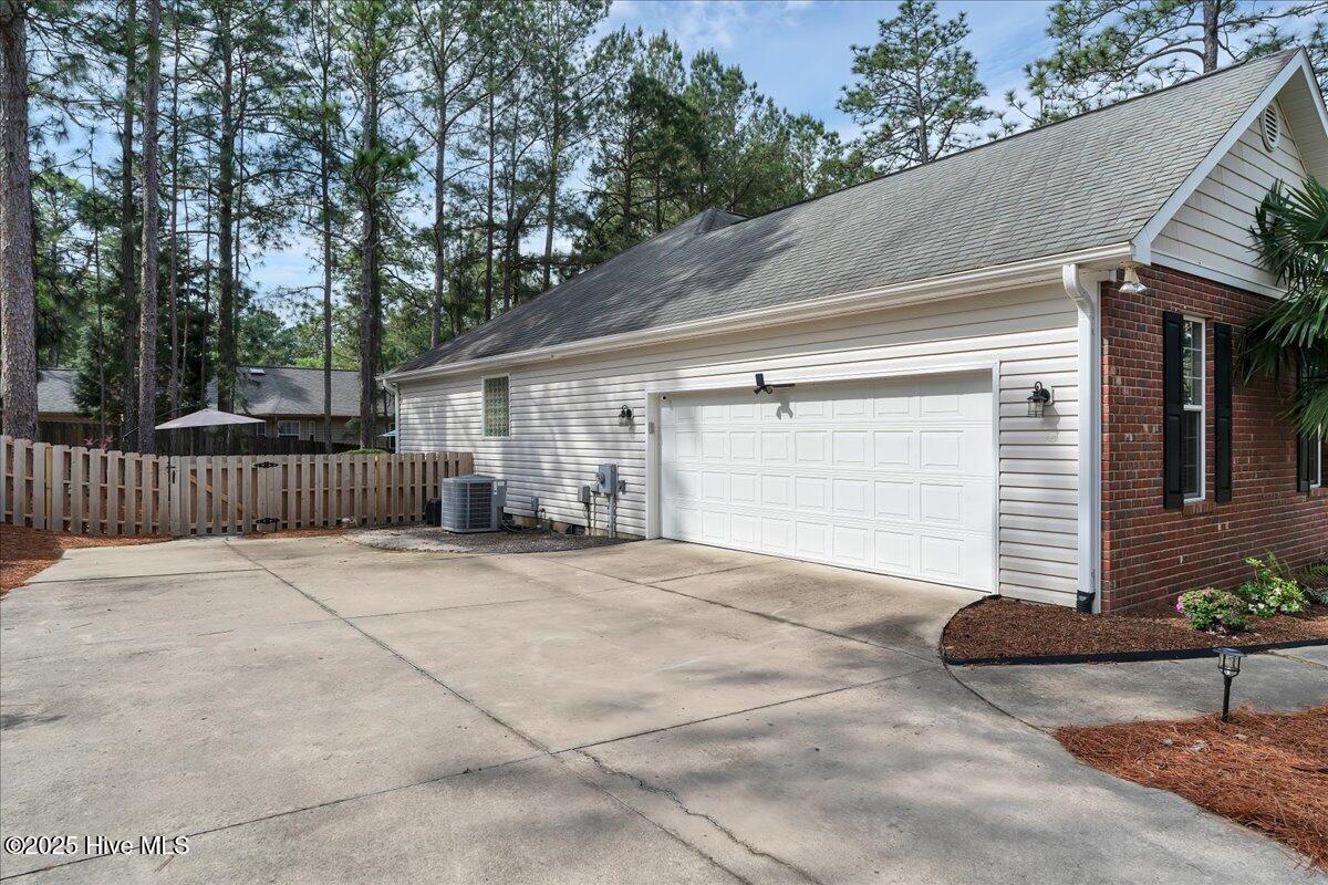 150 Kingswood Circle