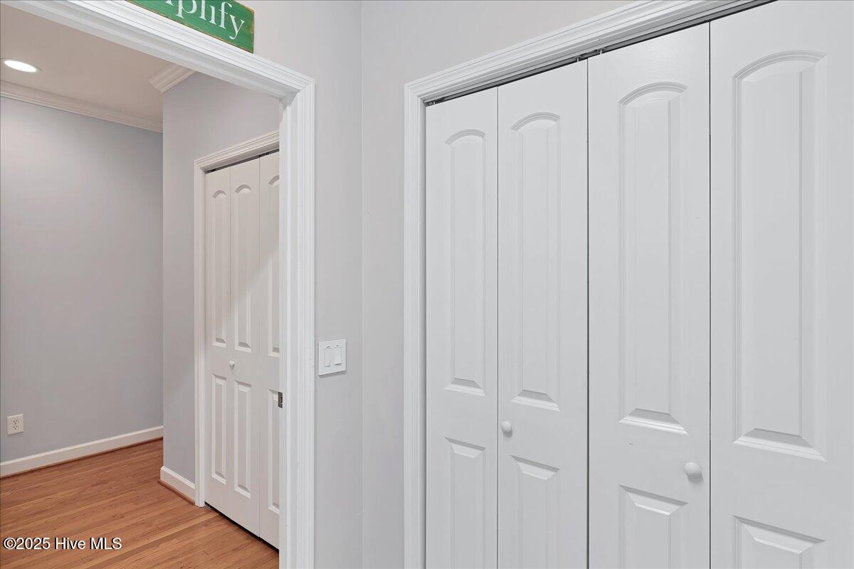 150 Kingswood Circle