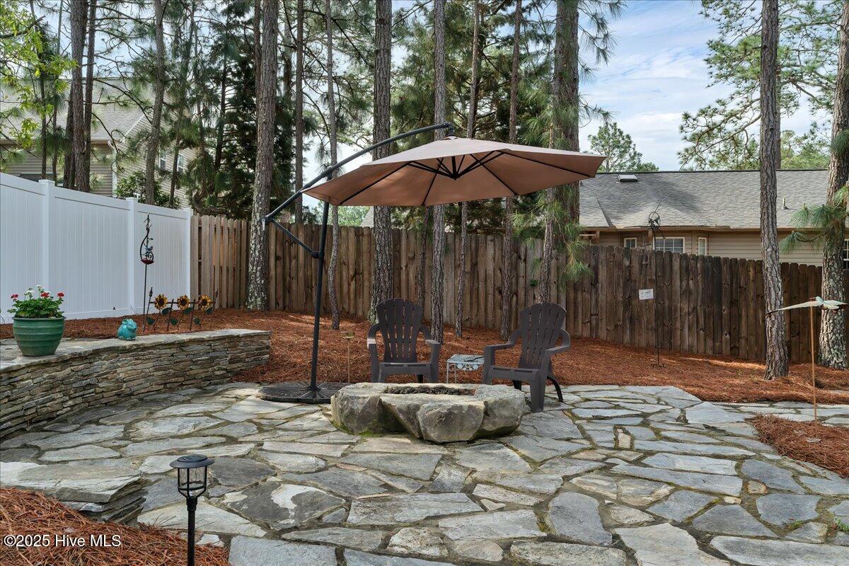 150 Kingswood Circle