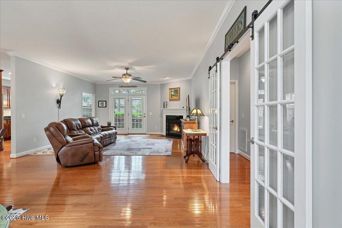 150 Kingswood Circle