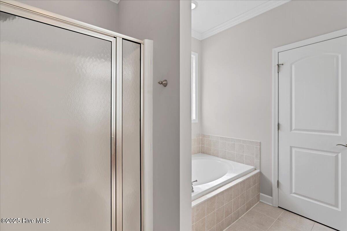 150 Kingswood Circle