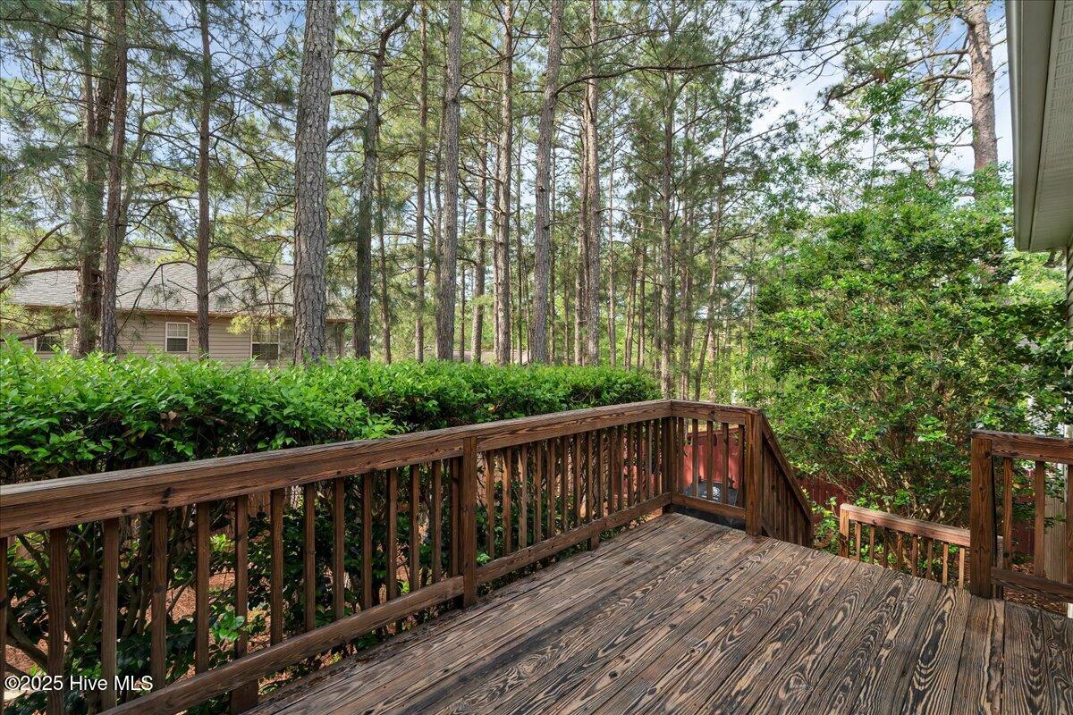 150 Kingswood Circle