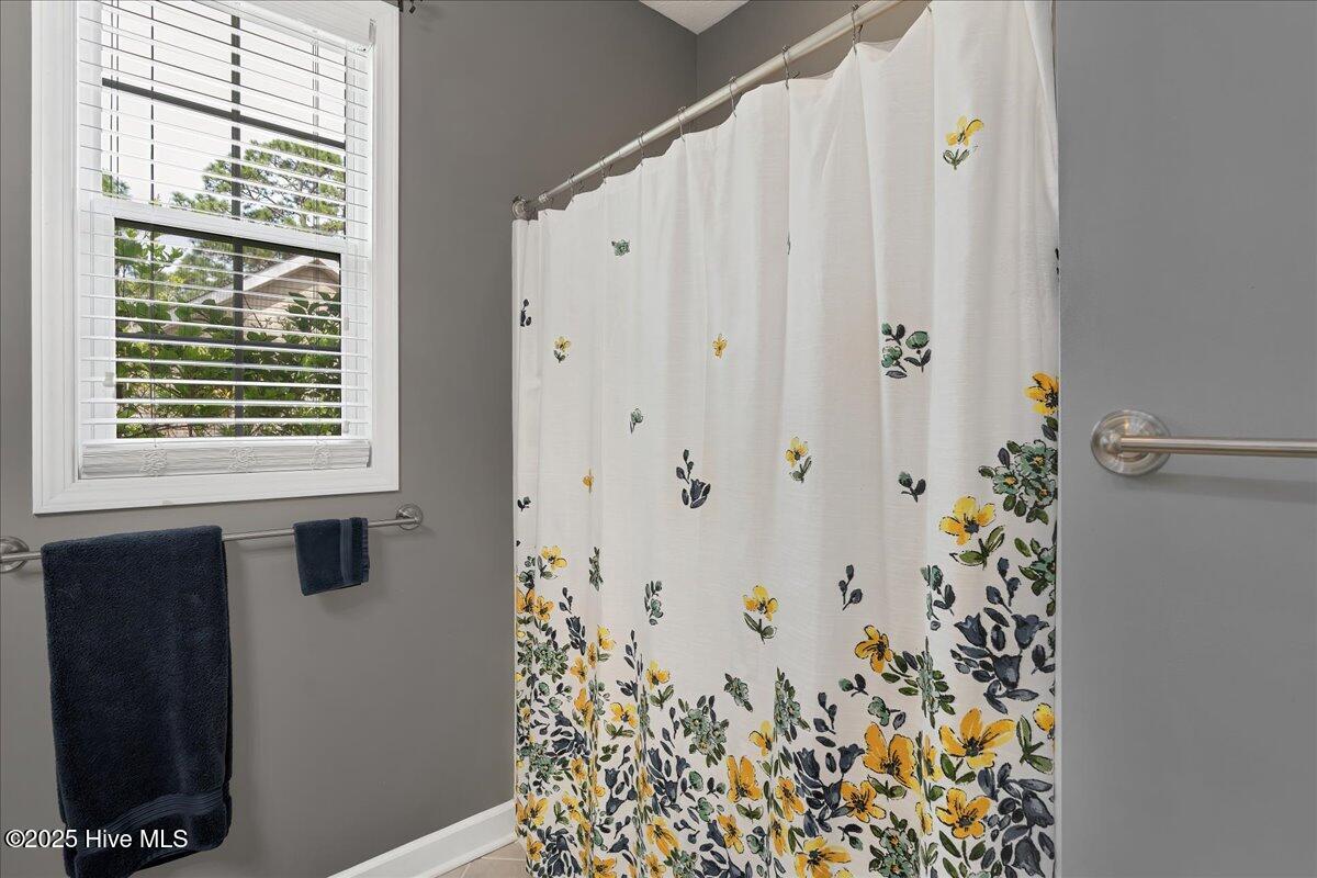 150 Kingswood Circle