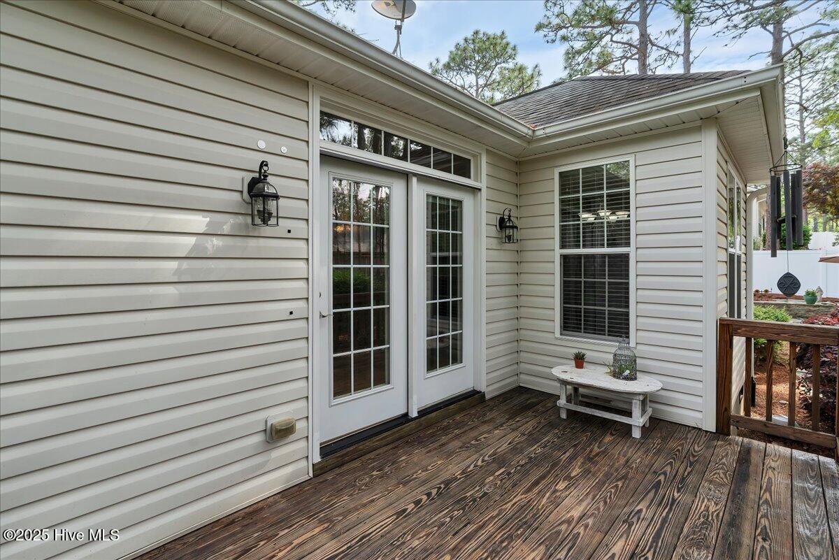 150 Kingswood Circle