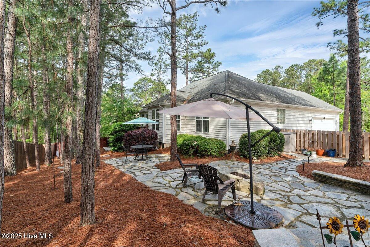 150 Kingswood Circle