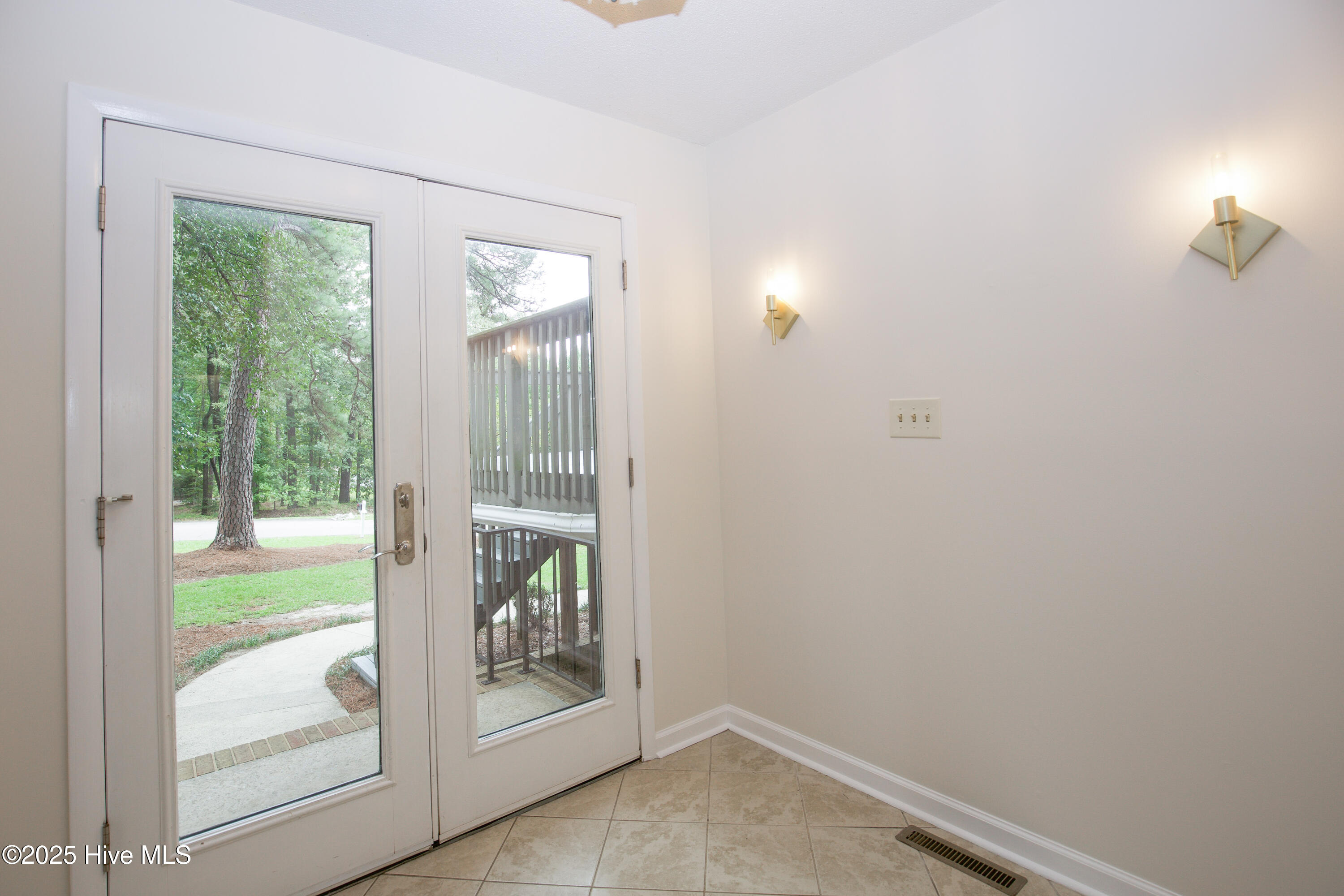 234 Lakeview Drive