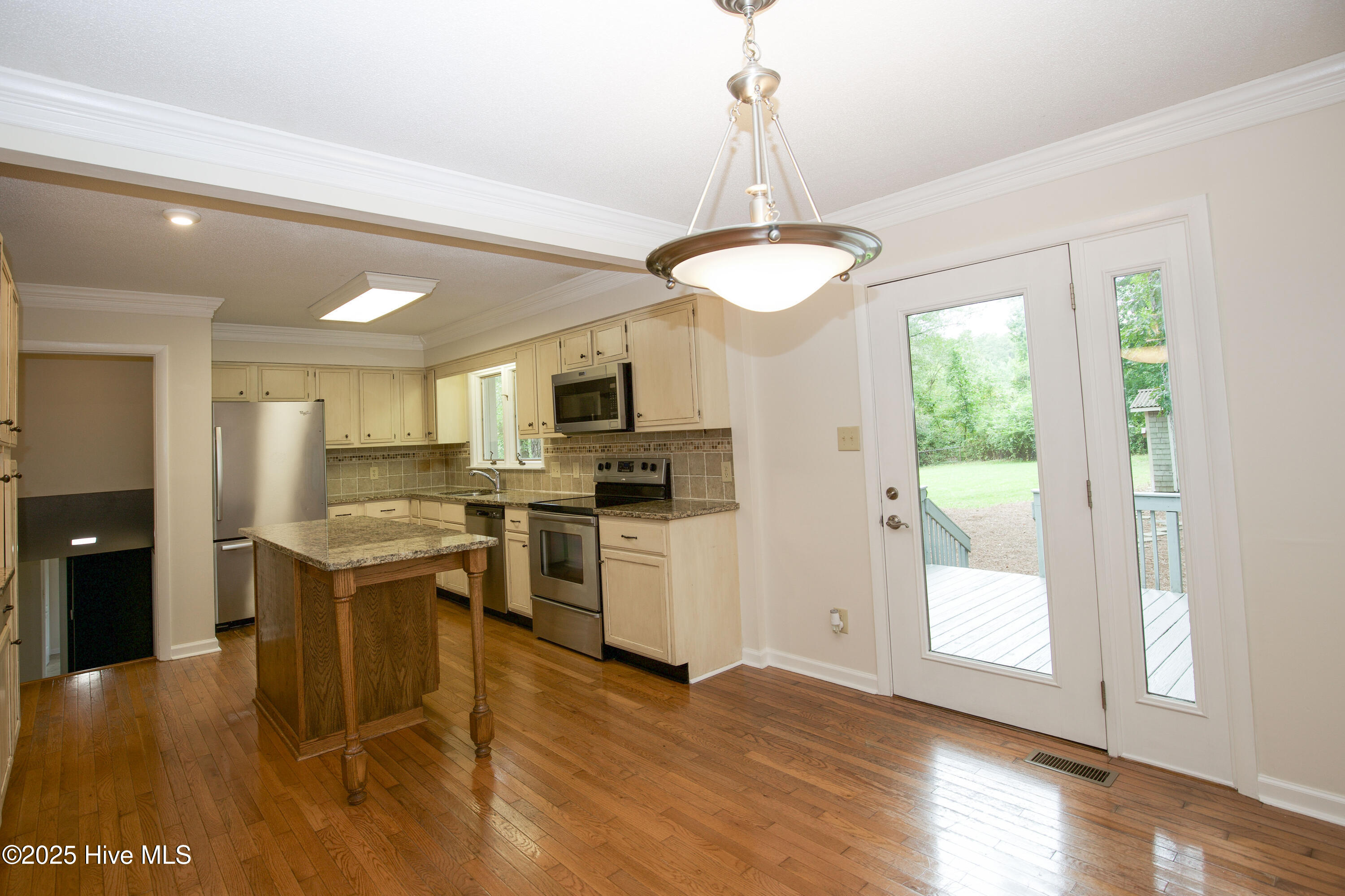 234 Lakeview Drive