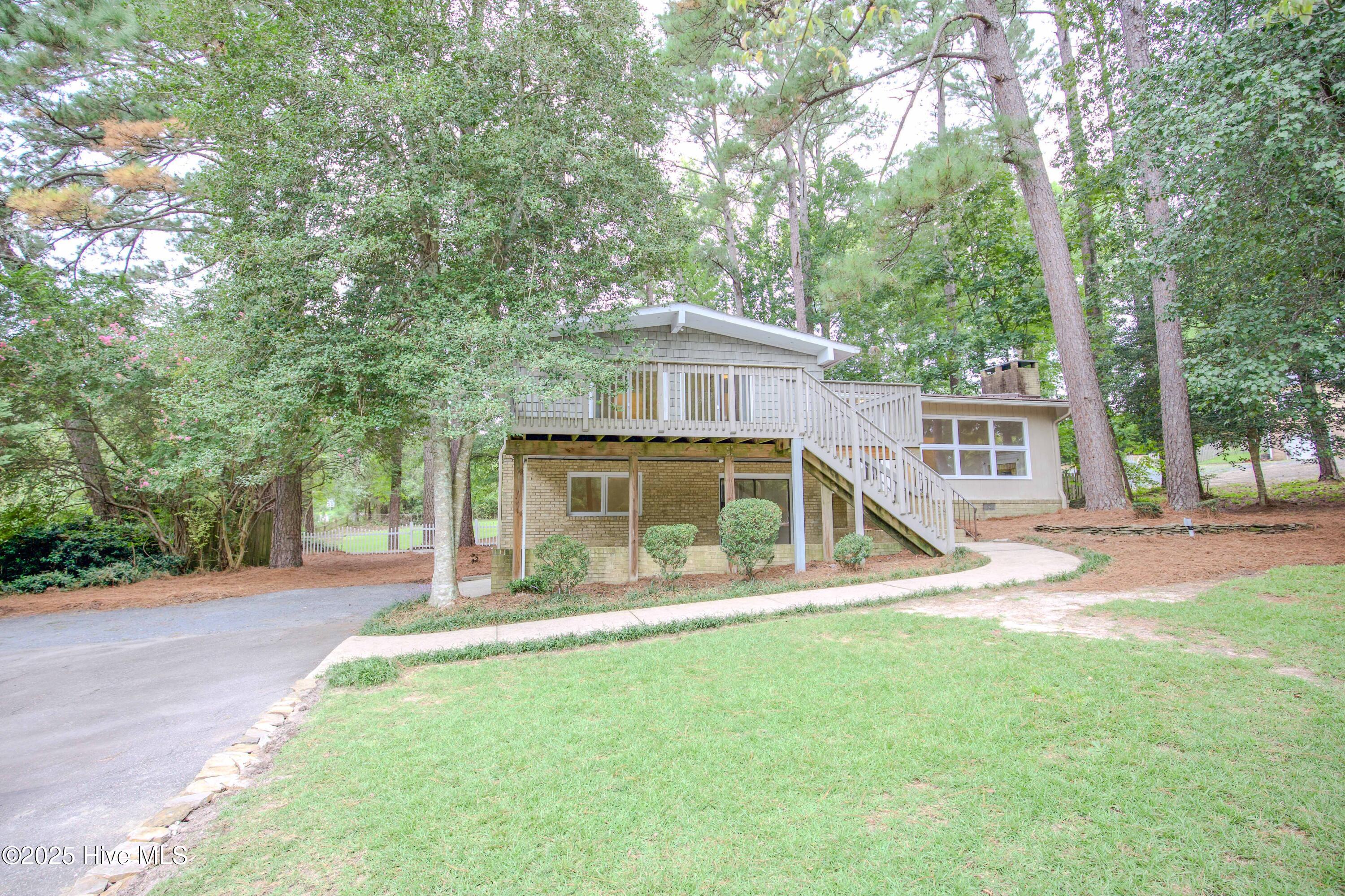 234 Lakeview Drive