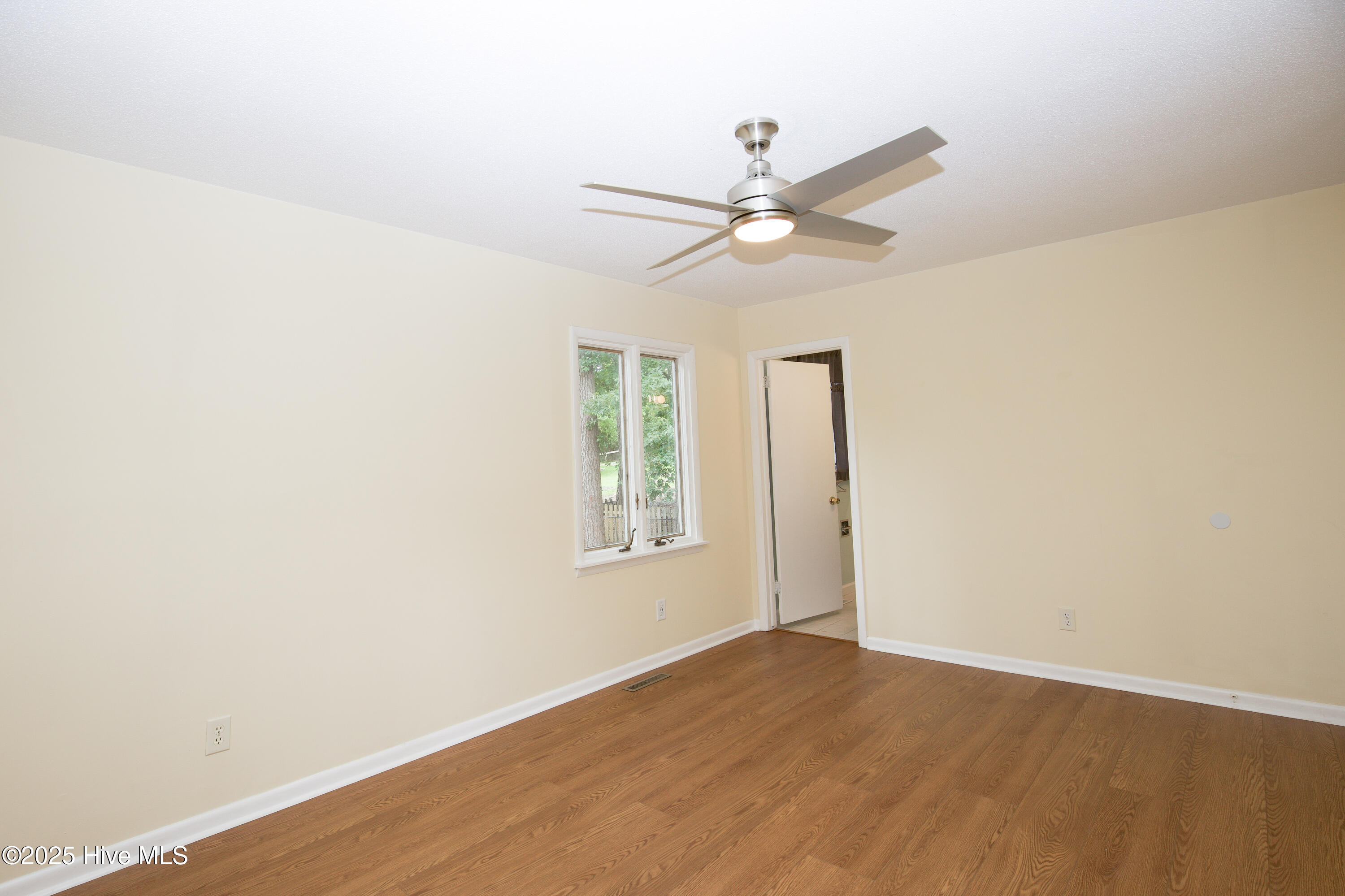 234 Lakeview Drive