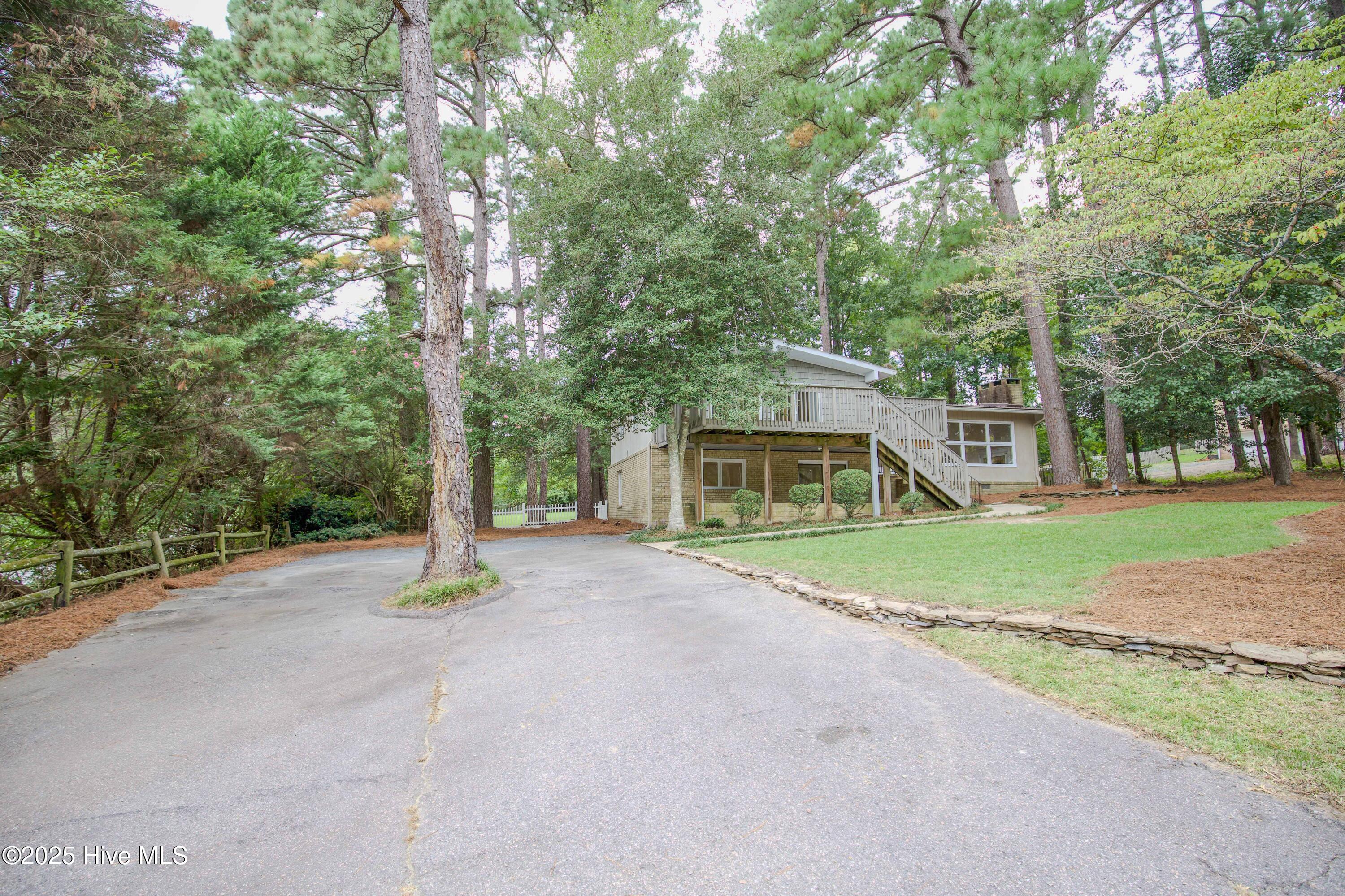 234 Lakeview Drive